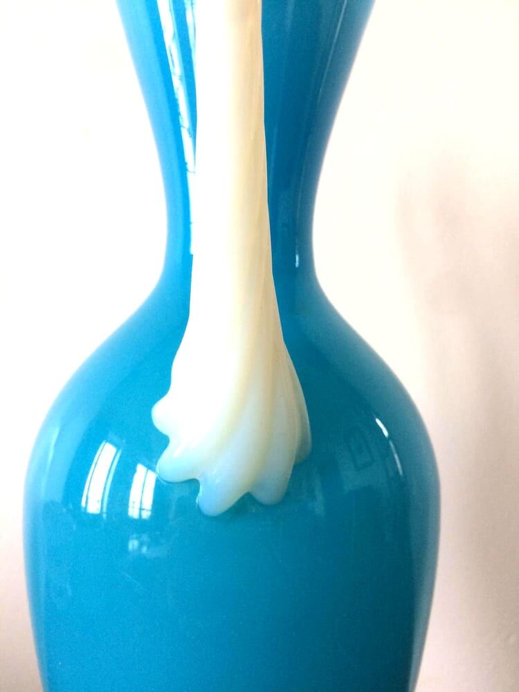 Medici vase in opaline