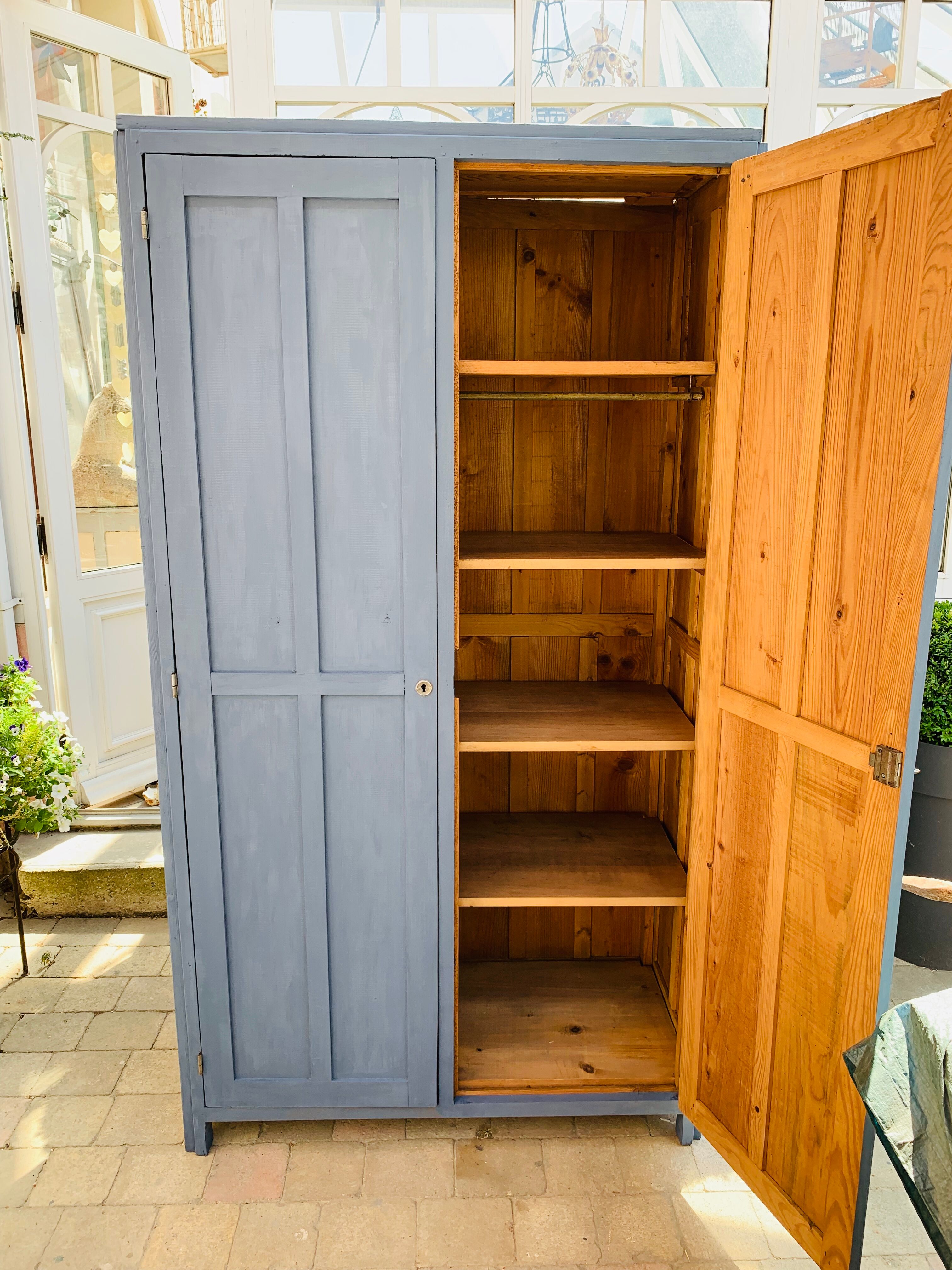Parisian wardrobe and his bedside