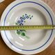 6 assiettes creuses Niderviller à décor de fleurs bleues
