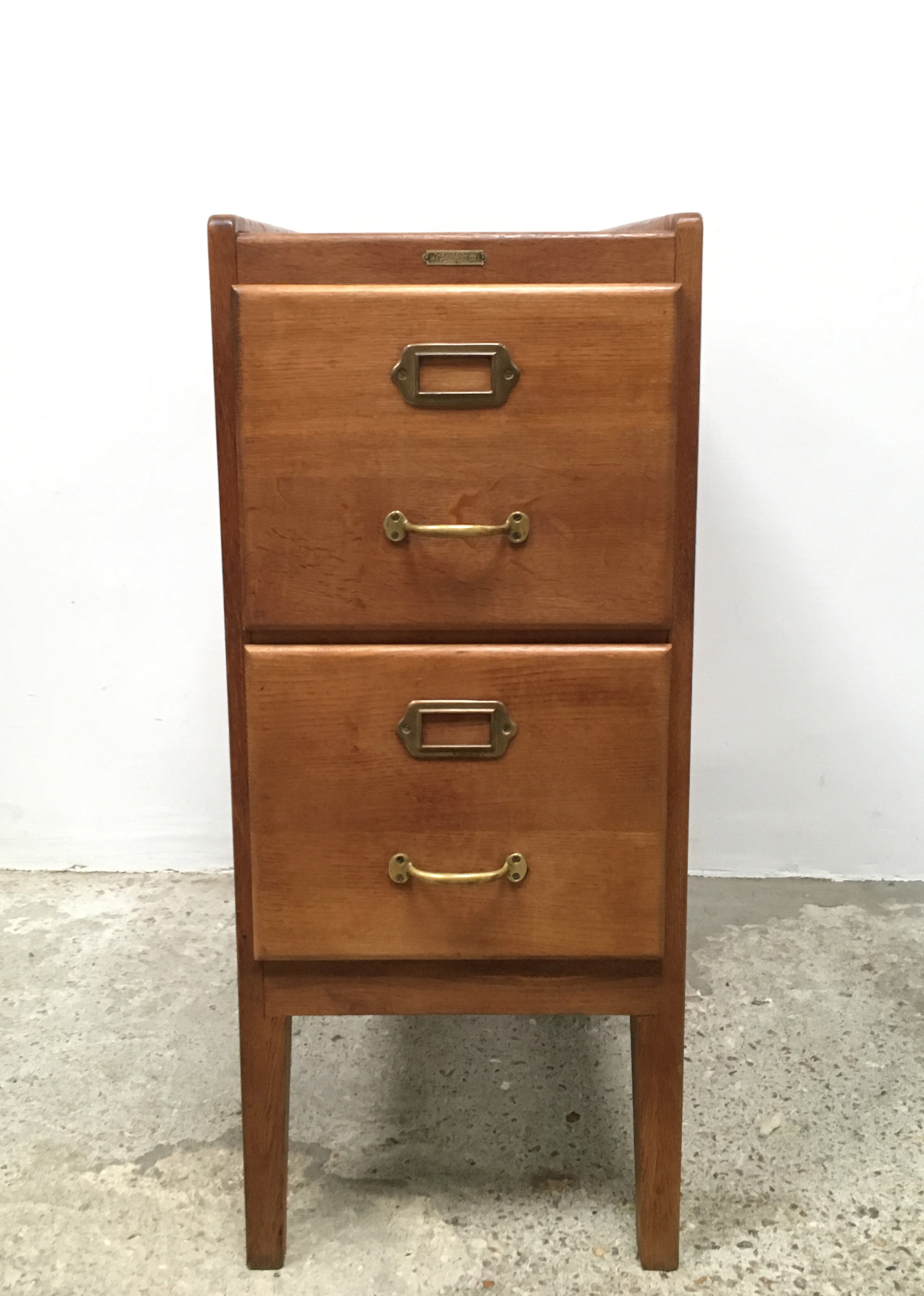 Cabinet with drawers