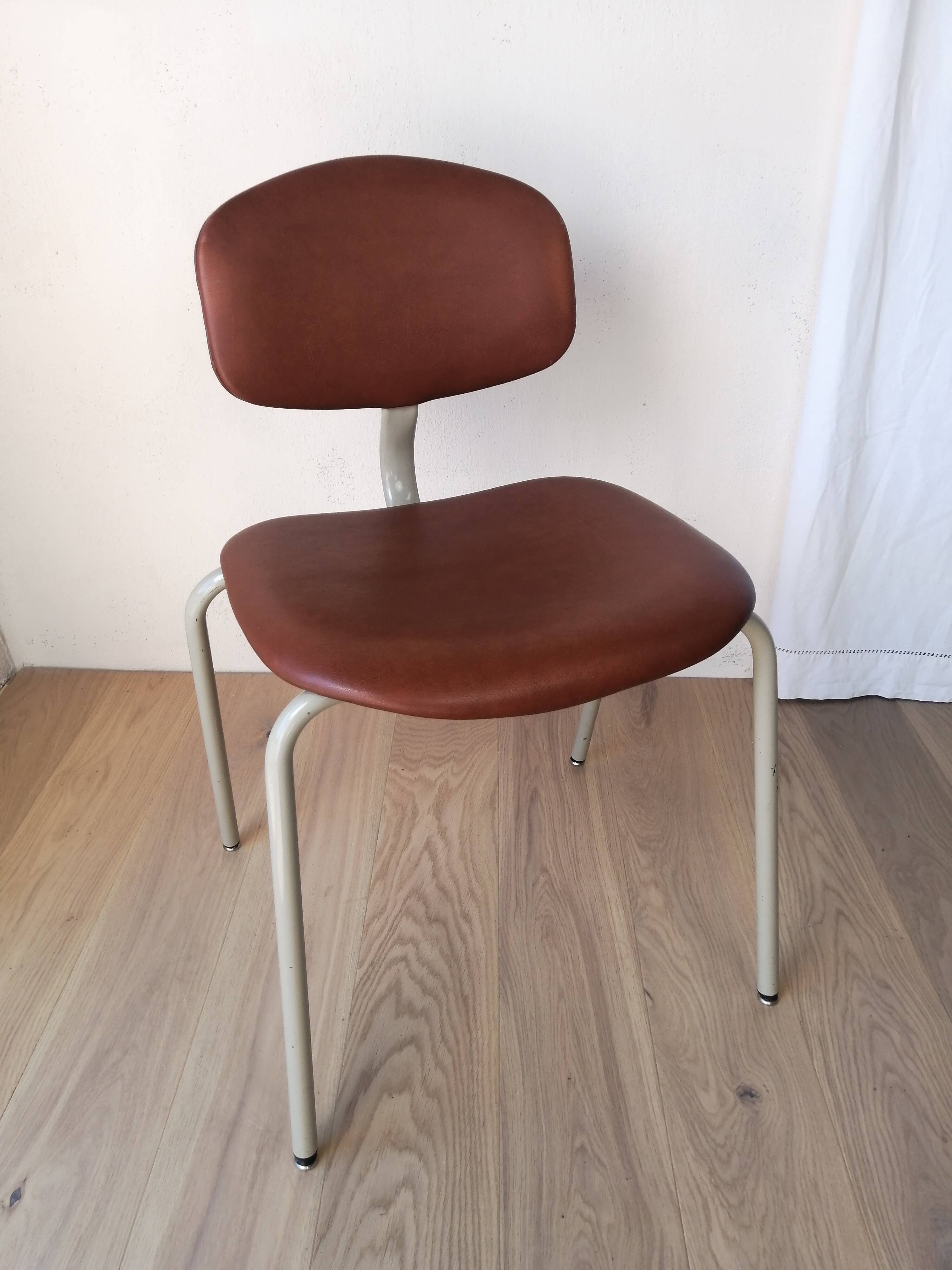 Set of 4 420-44 Strafor-Steelcase Vintage Chairs