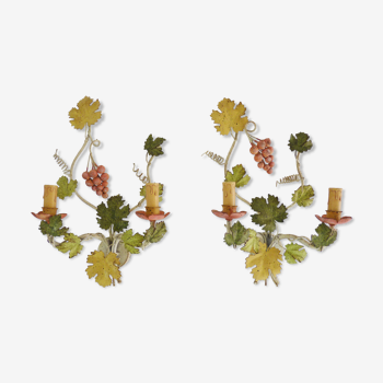 Paire d'appliques vintage " Flor Art " en métal peint à décor de grappe de raisins. Année 70 80