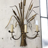 Gold metal reeds flowering wall light