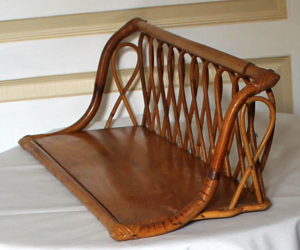 Shelf rattan