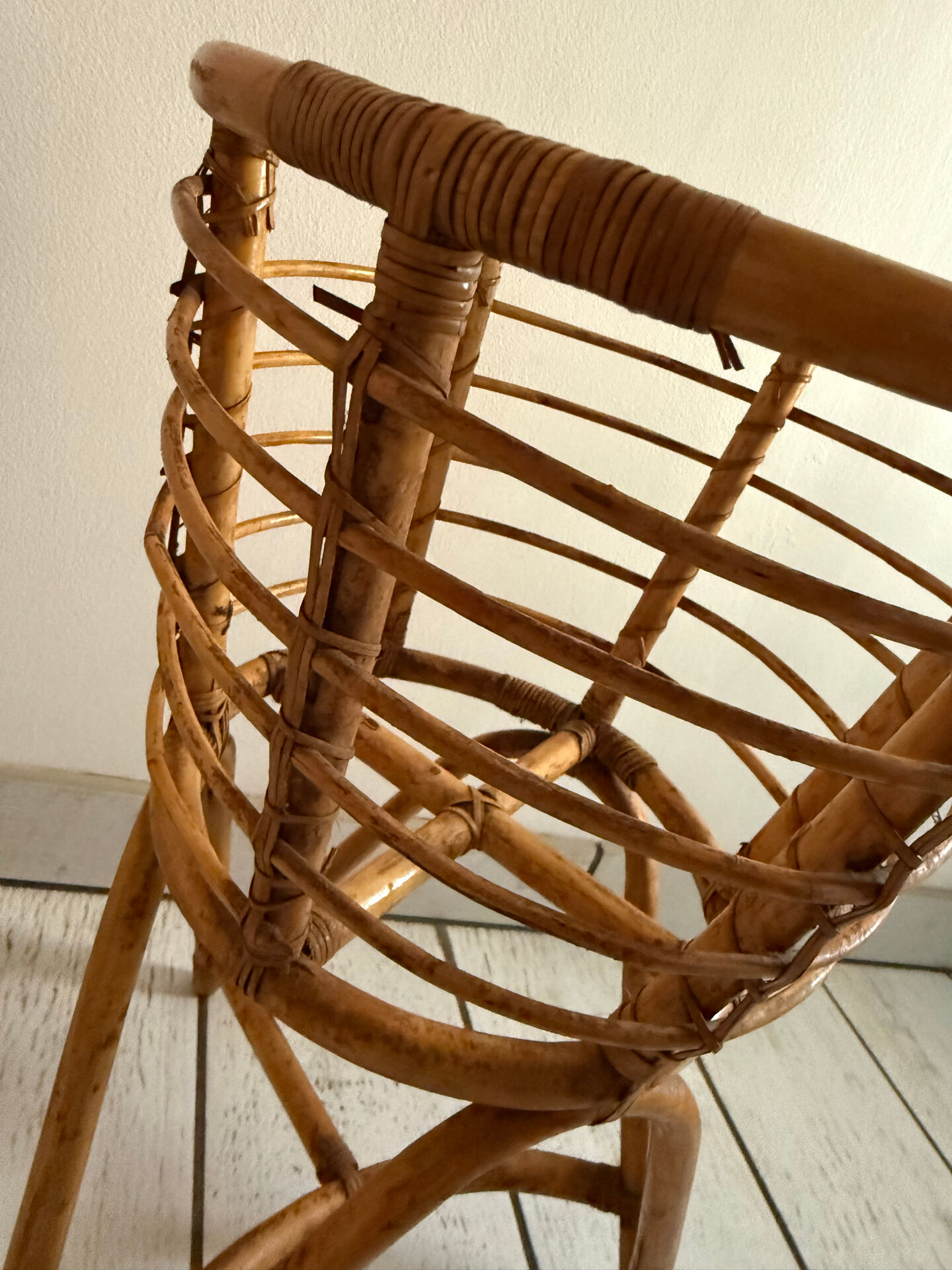 Support pour plante tripode