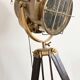 Lampe projecteur marine Maison Coloniale – laiton et acajou mas