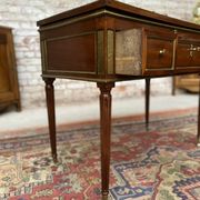 Mahogany dressing table for men stamped Roussens J. I Louis XVI period, 18th century