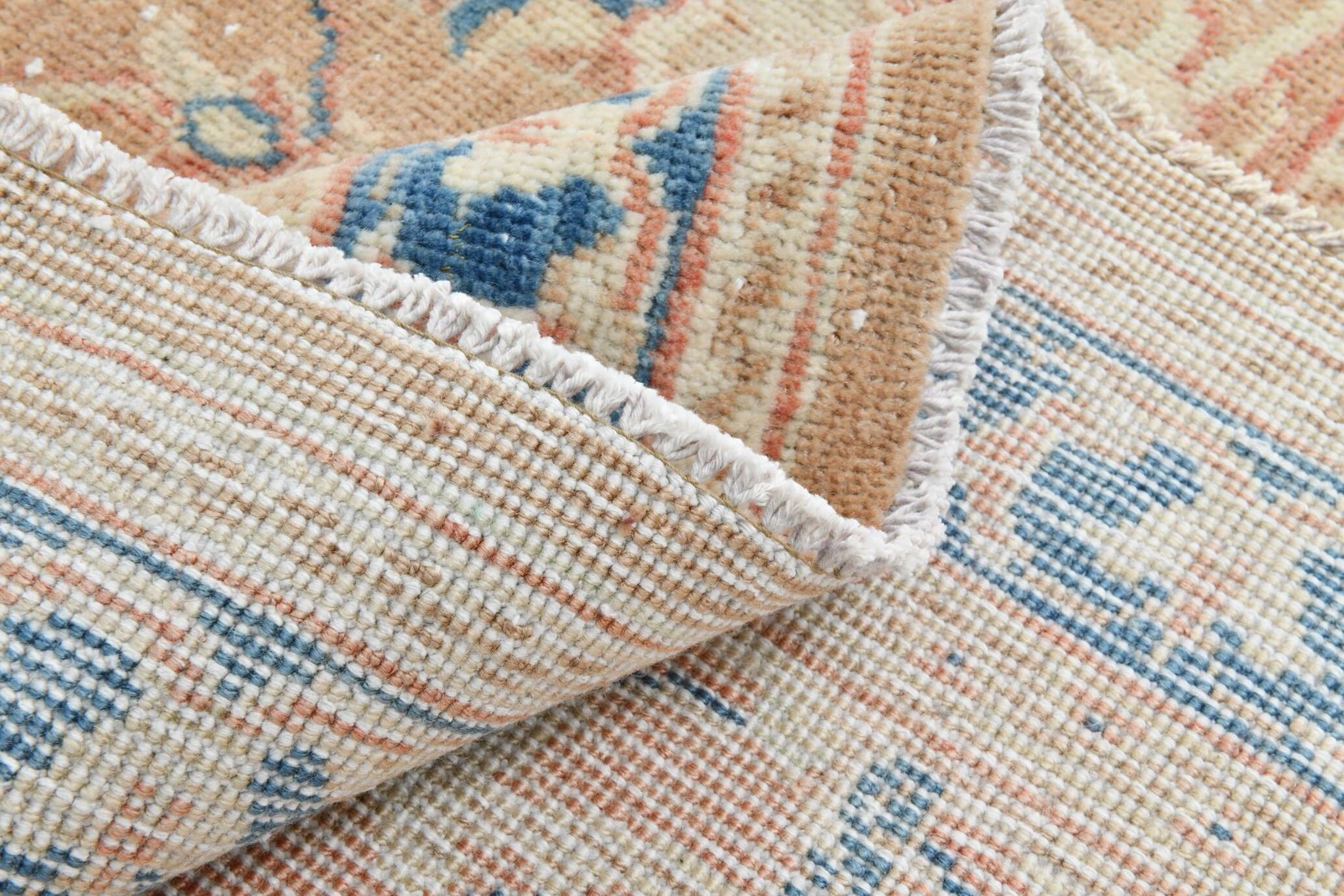 Tapis persan classique bleu et pêche