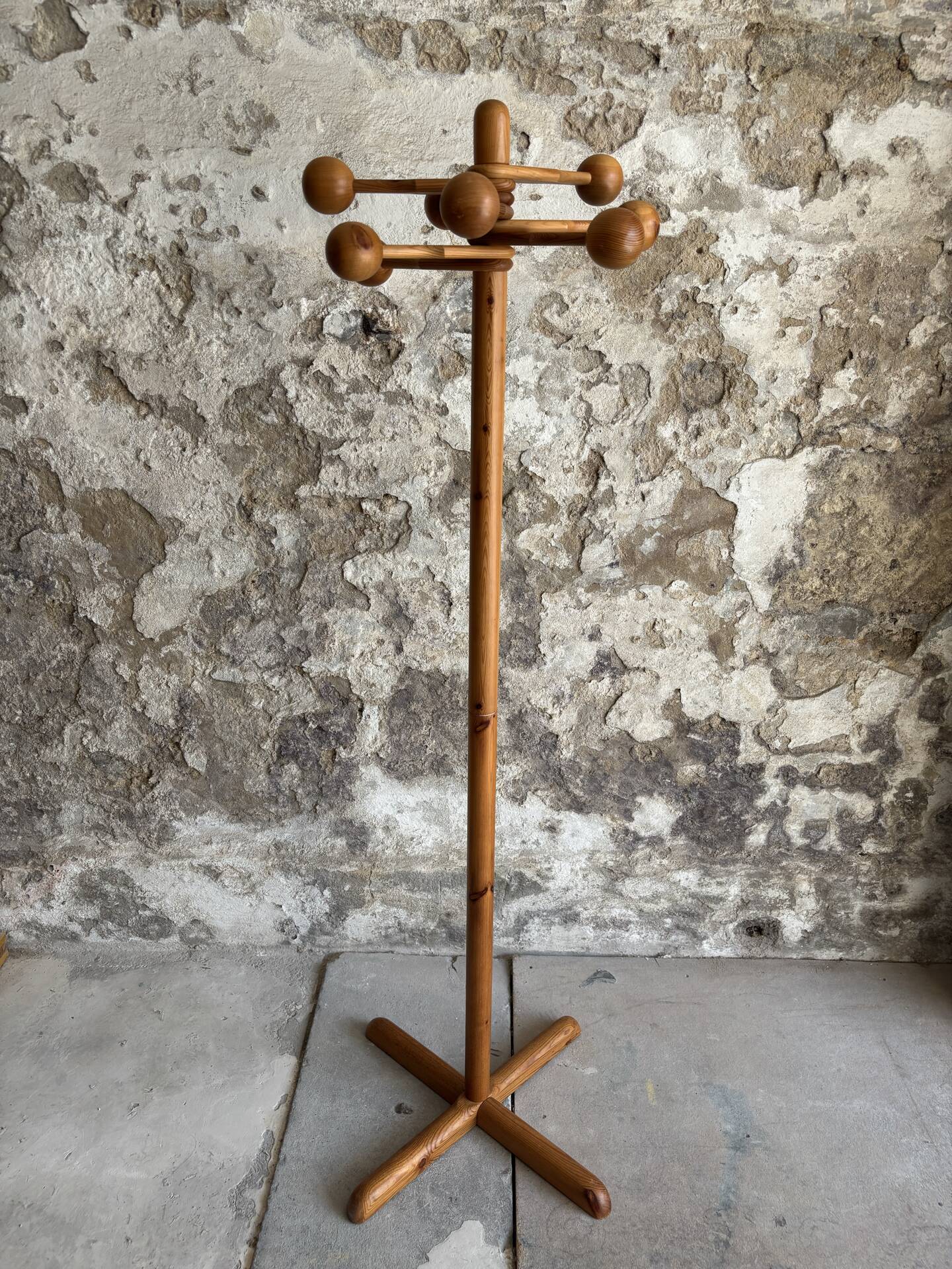 Coat rack