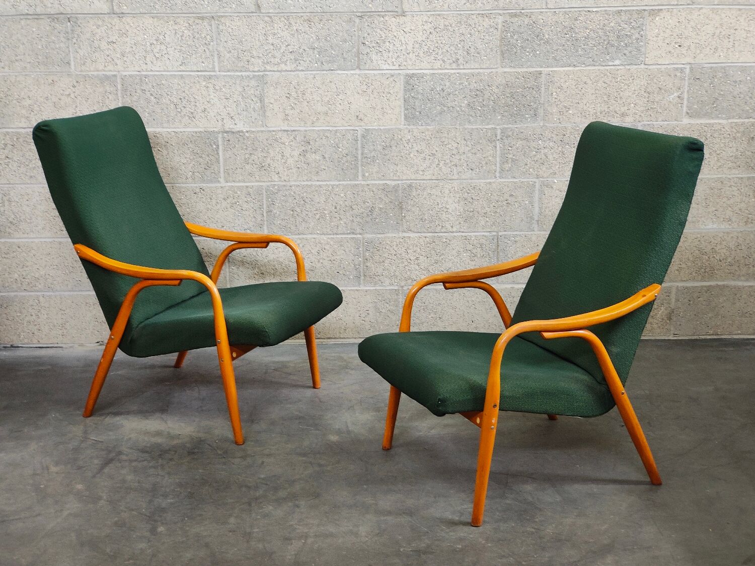Pair of green armchairs by Antonin Suman for Ton Bystrice (Thonet) year 1960