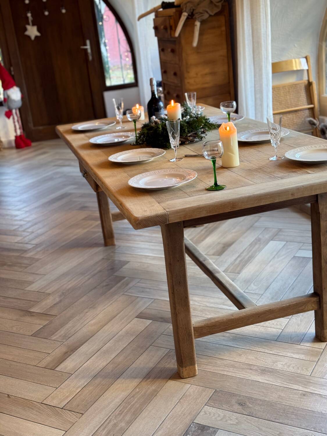 Solid wood farmhouse table with 2 extensions