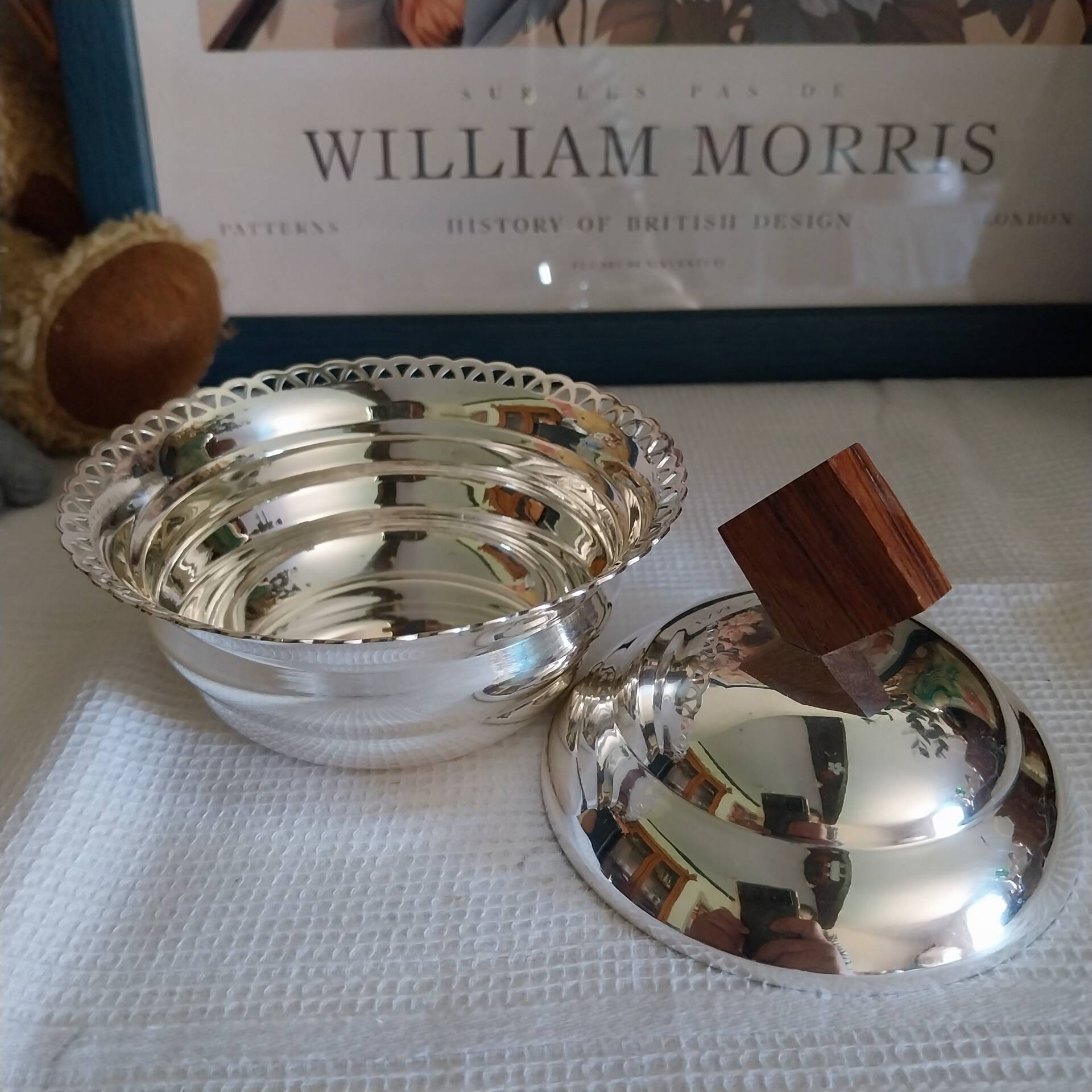 Vintage Art Deco silver metal sugar bowl