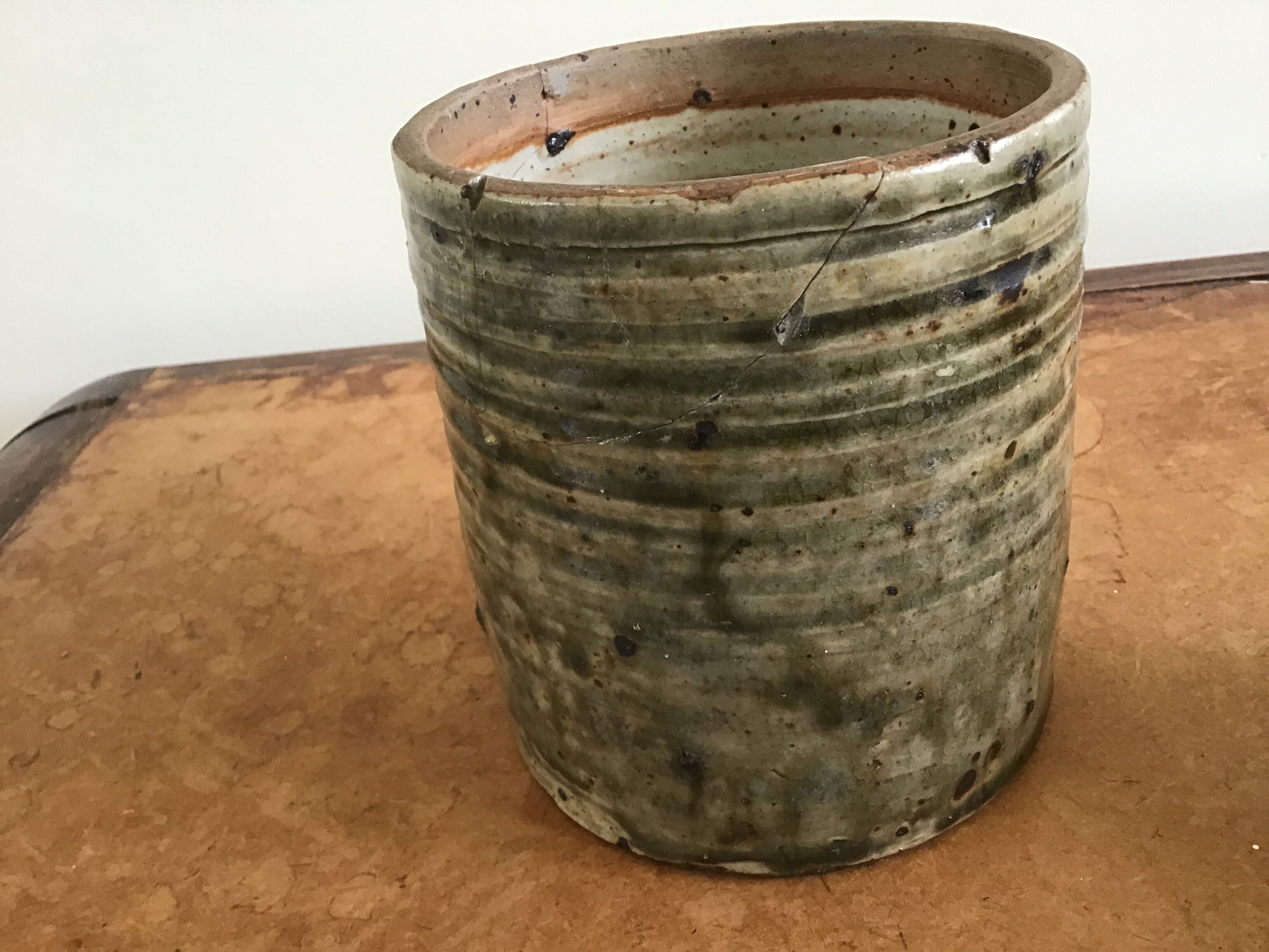 Glazed stoneware tobacco pot