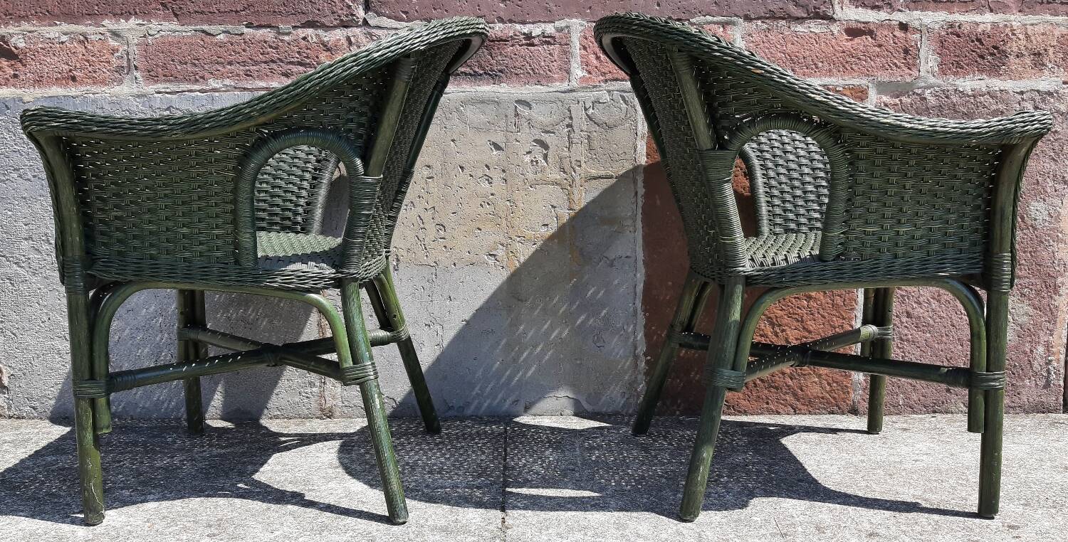 Salon de jardin complet en rotin. (Sofa, fauteuils x 2, table basse)