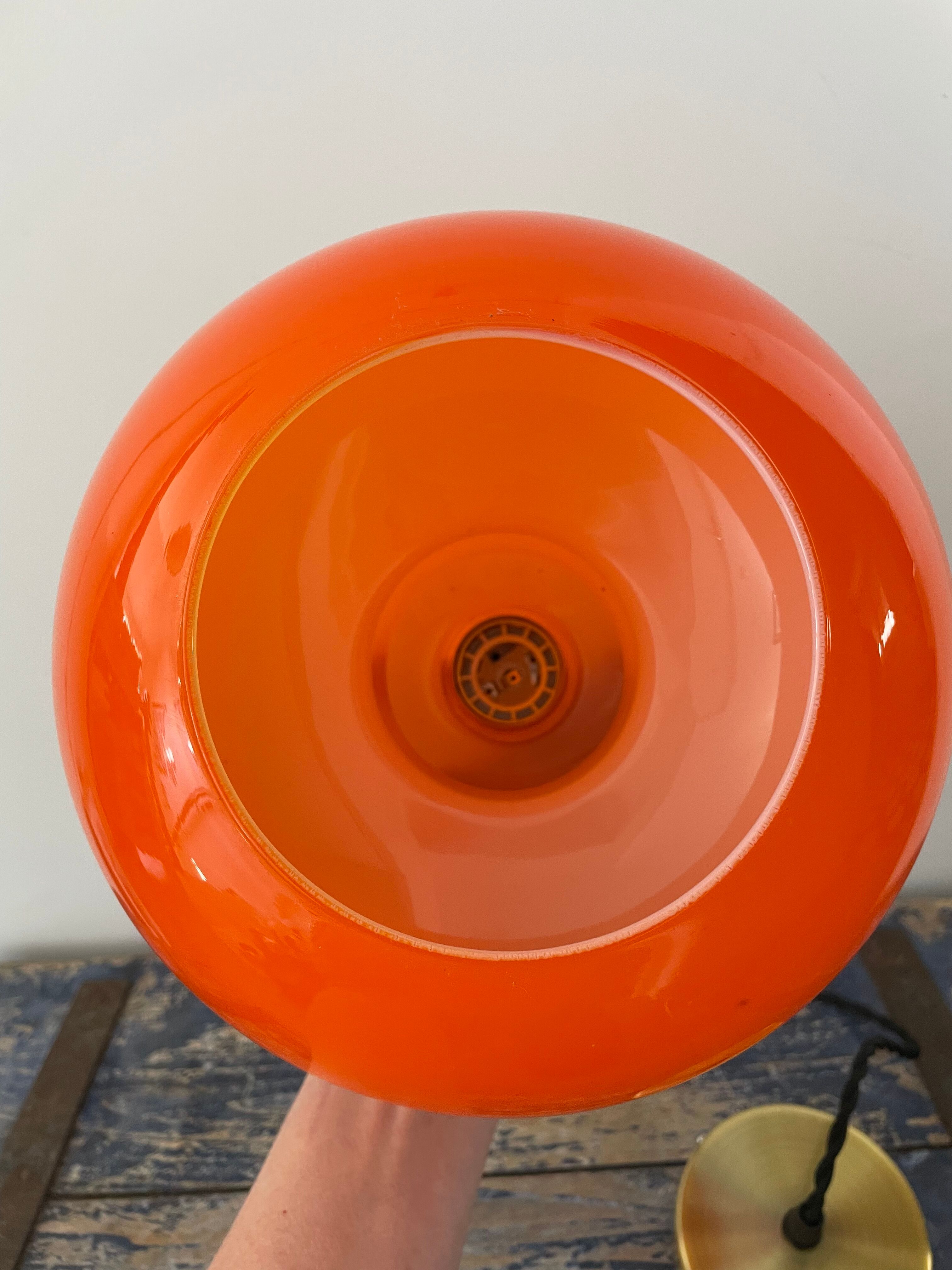 Suspension vintage en opaline orange électrifiée à neuf