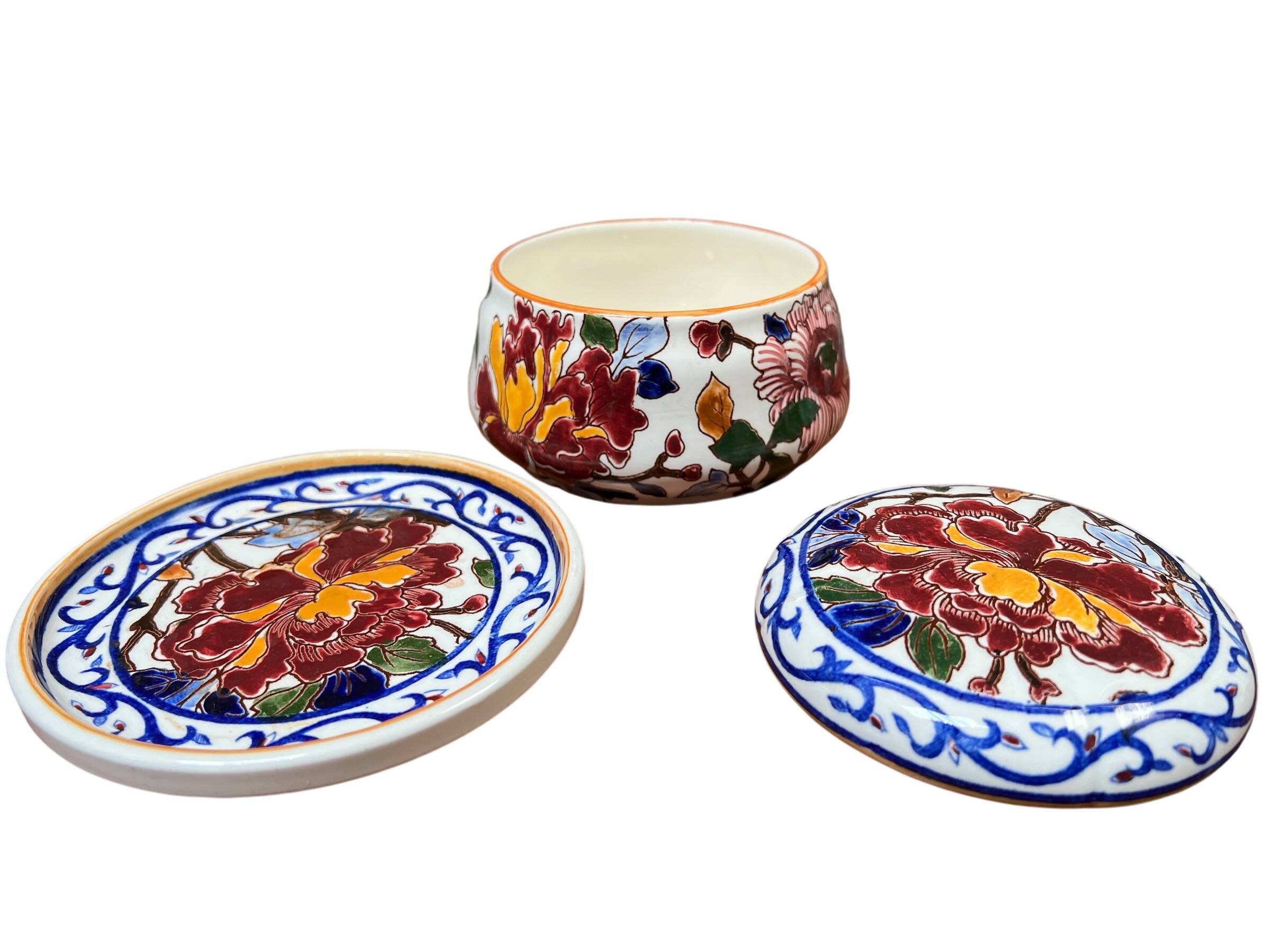 Gien earthenware tea set, peony decoration