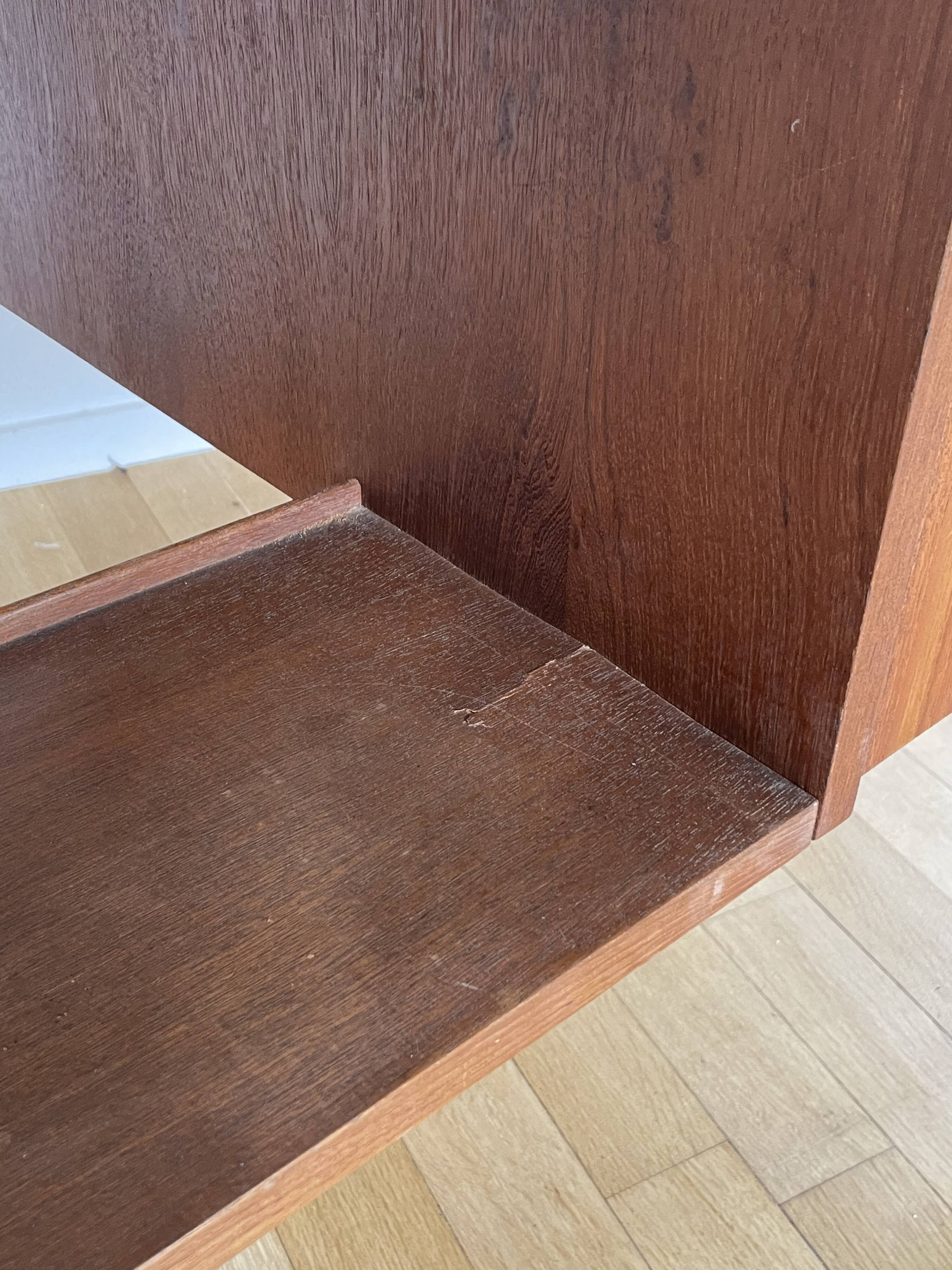 Bureau scandinave en teck 1960