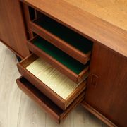 Enfilade en teck, design danois, années 1970, production : Danemark
