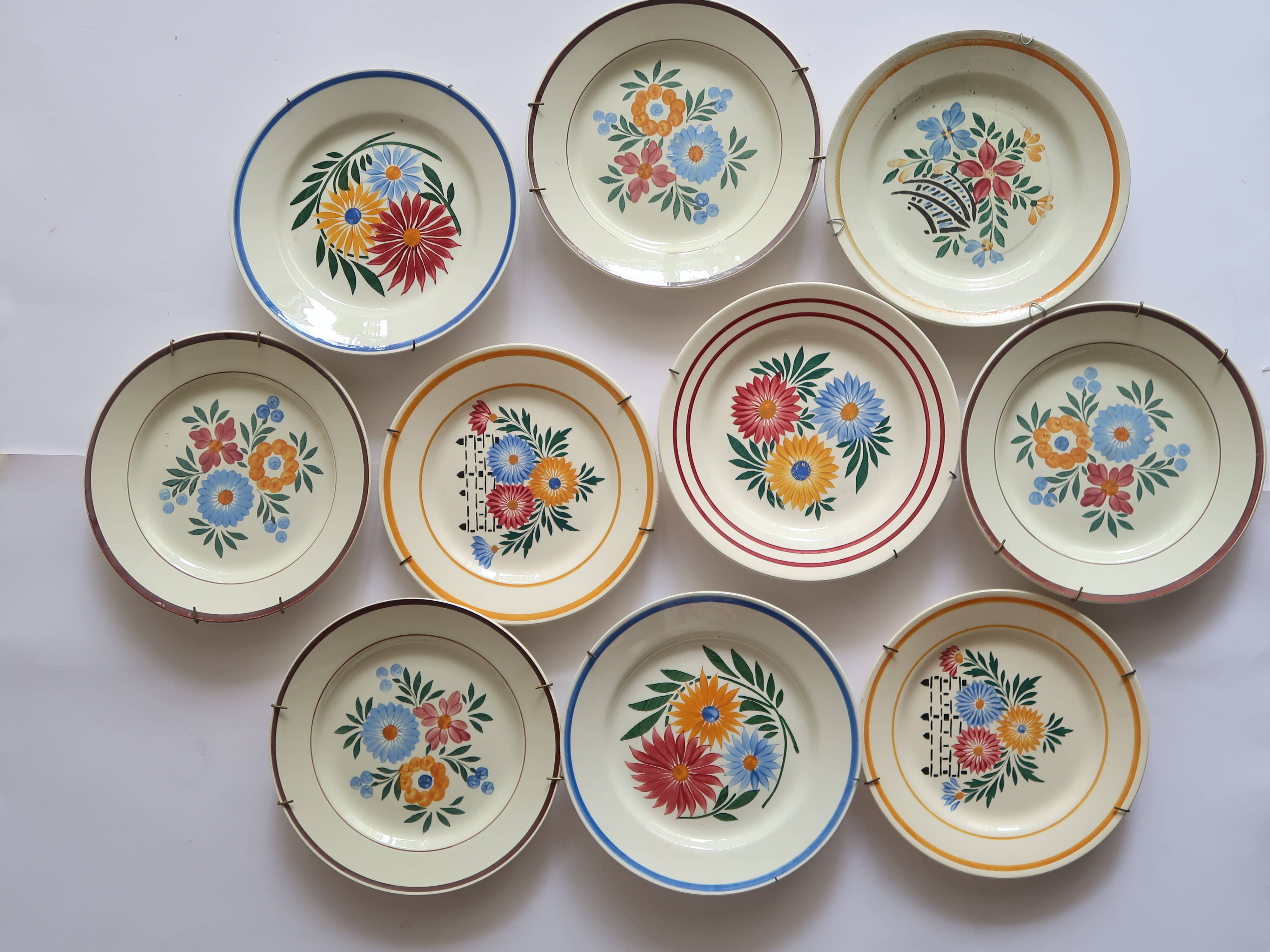 Set of 10 flower wall plates