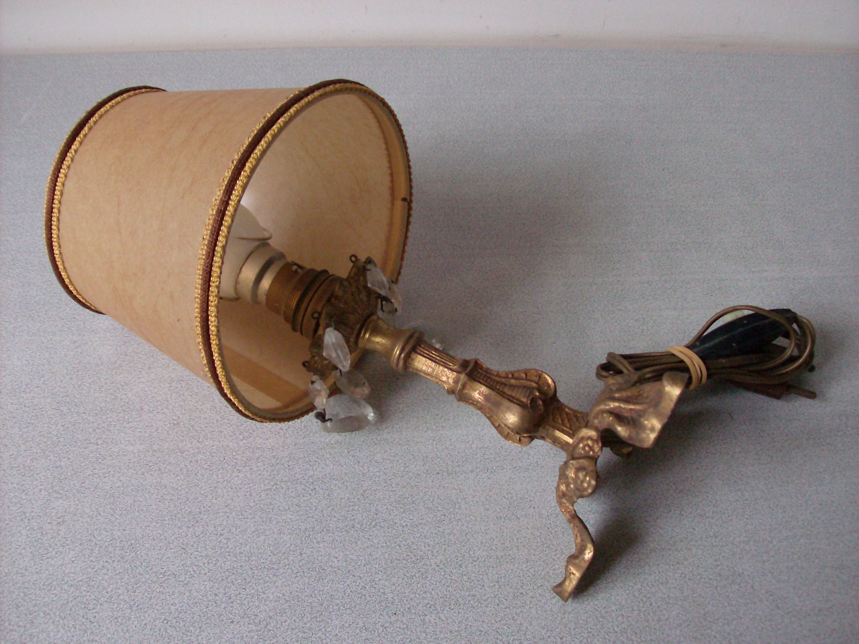 Bronze lamp and glass tassel