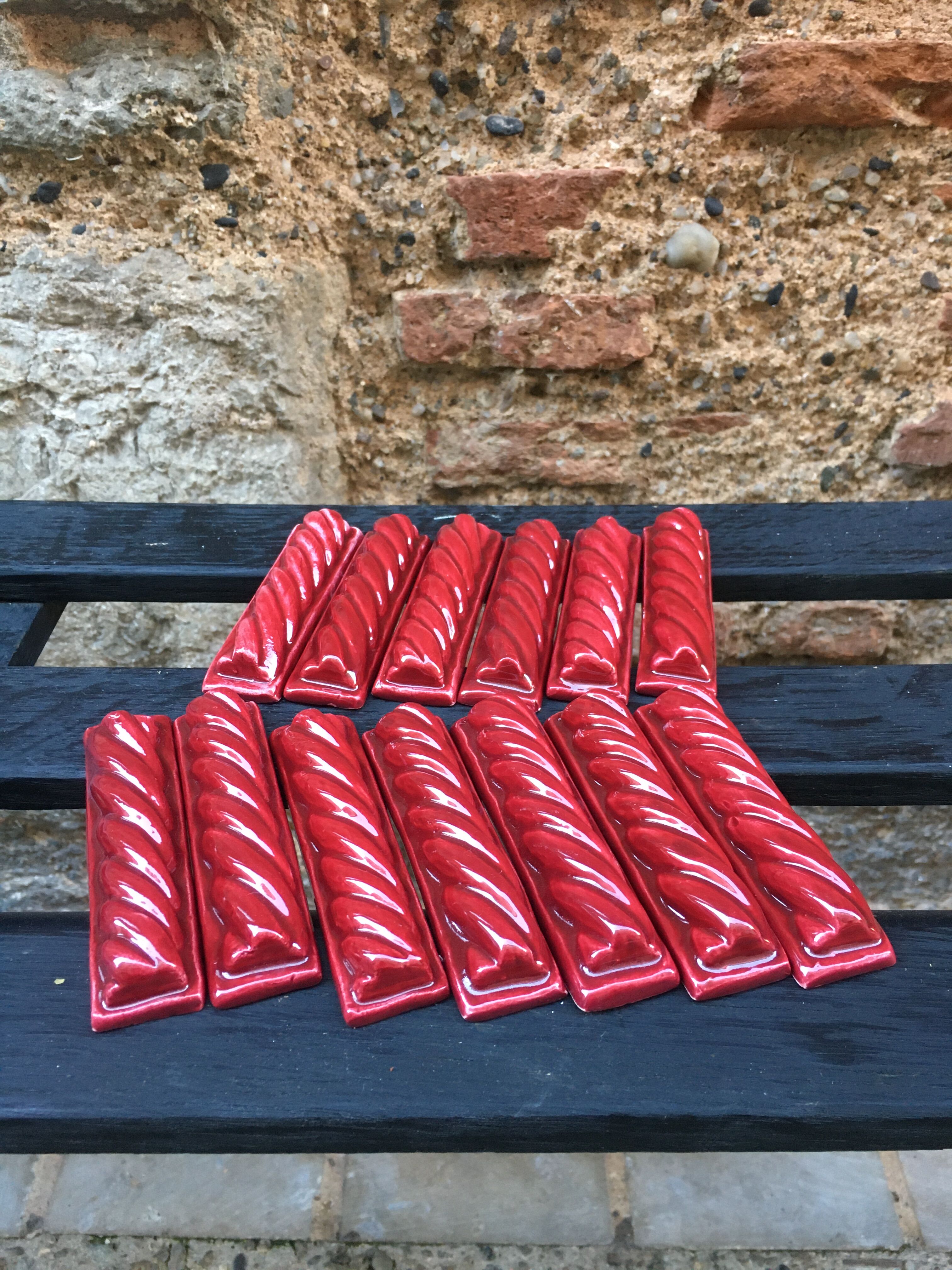 Ceramic knife holders