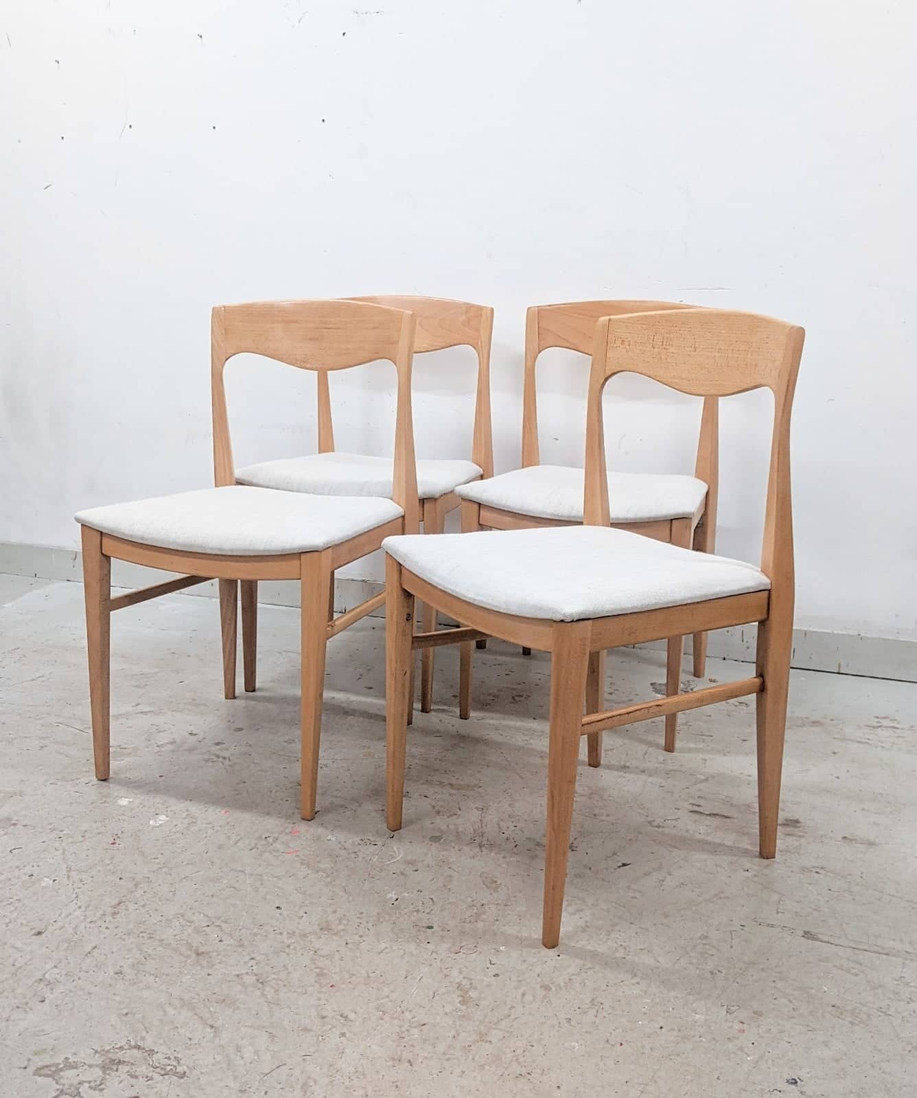 Set of 4 Scandinavian chairs