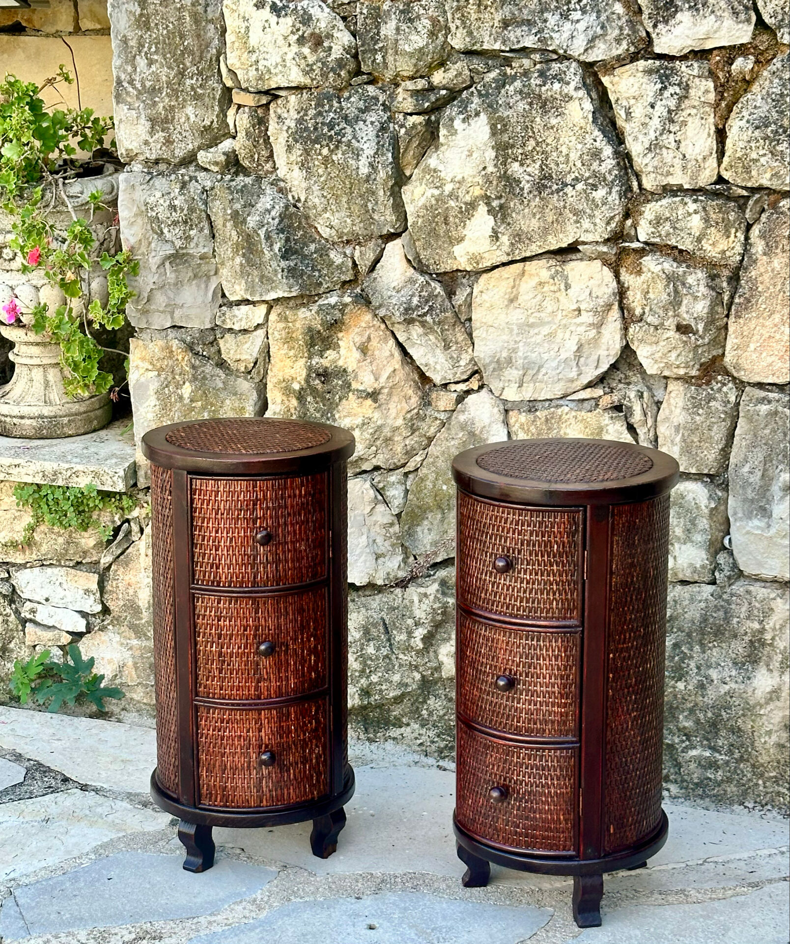 Pair of cylindrical bedside tables or drum bedside tables in exotic wood.