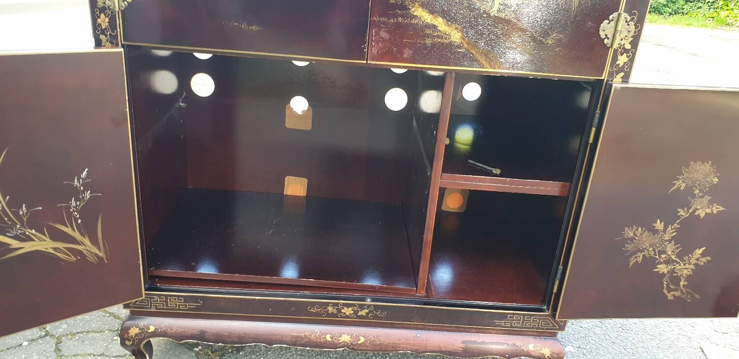 Chinese lacquer TV cabinet from the seventies