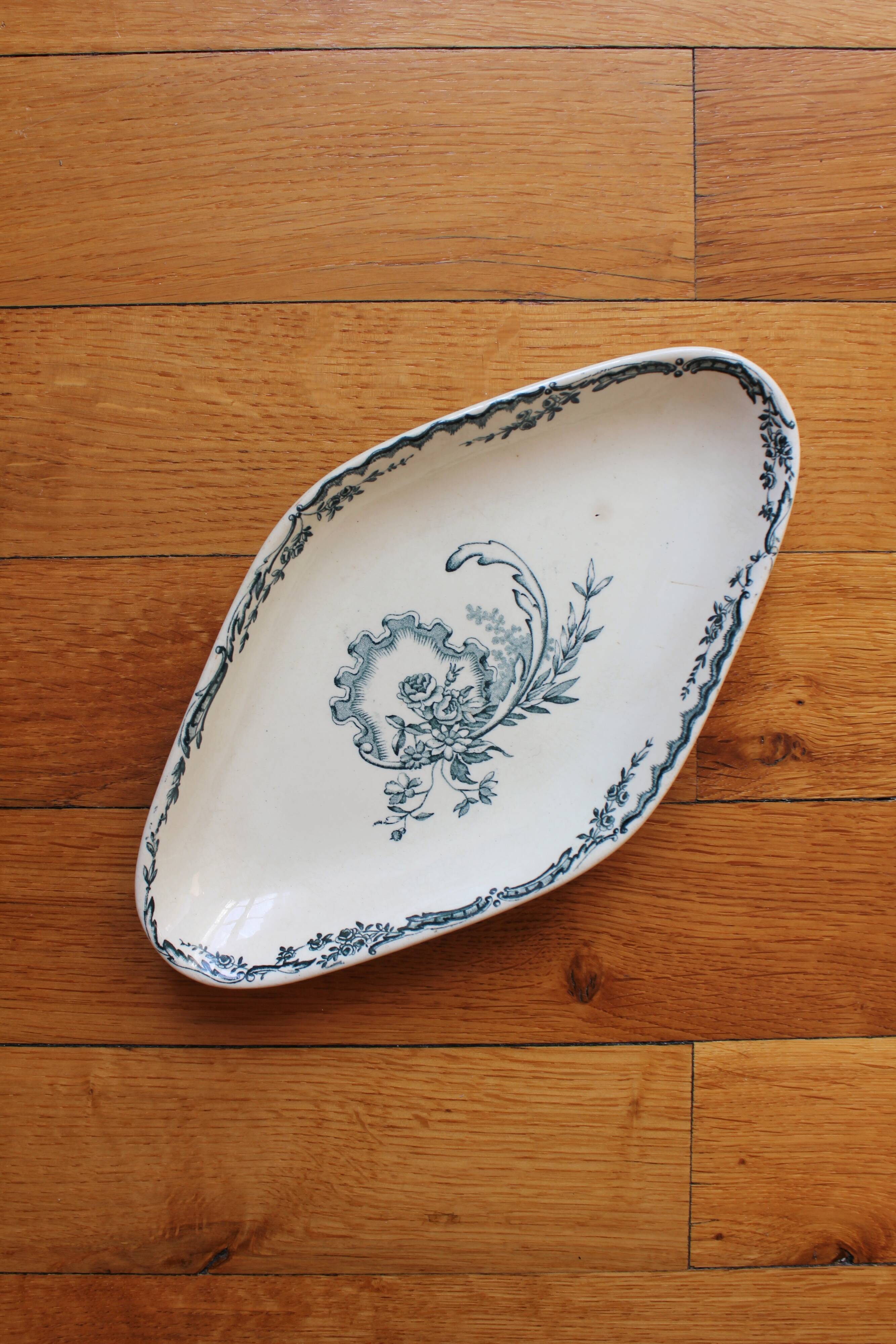 Small ramekin in iron earthenware "Trianon" model from Salins