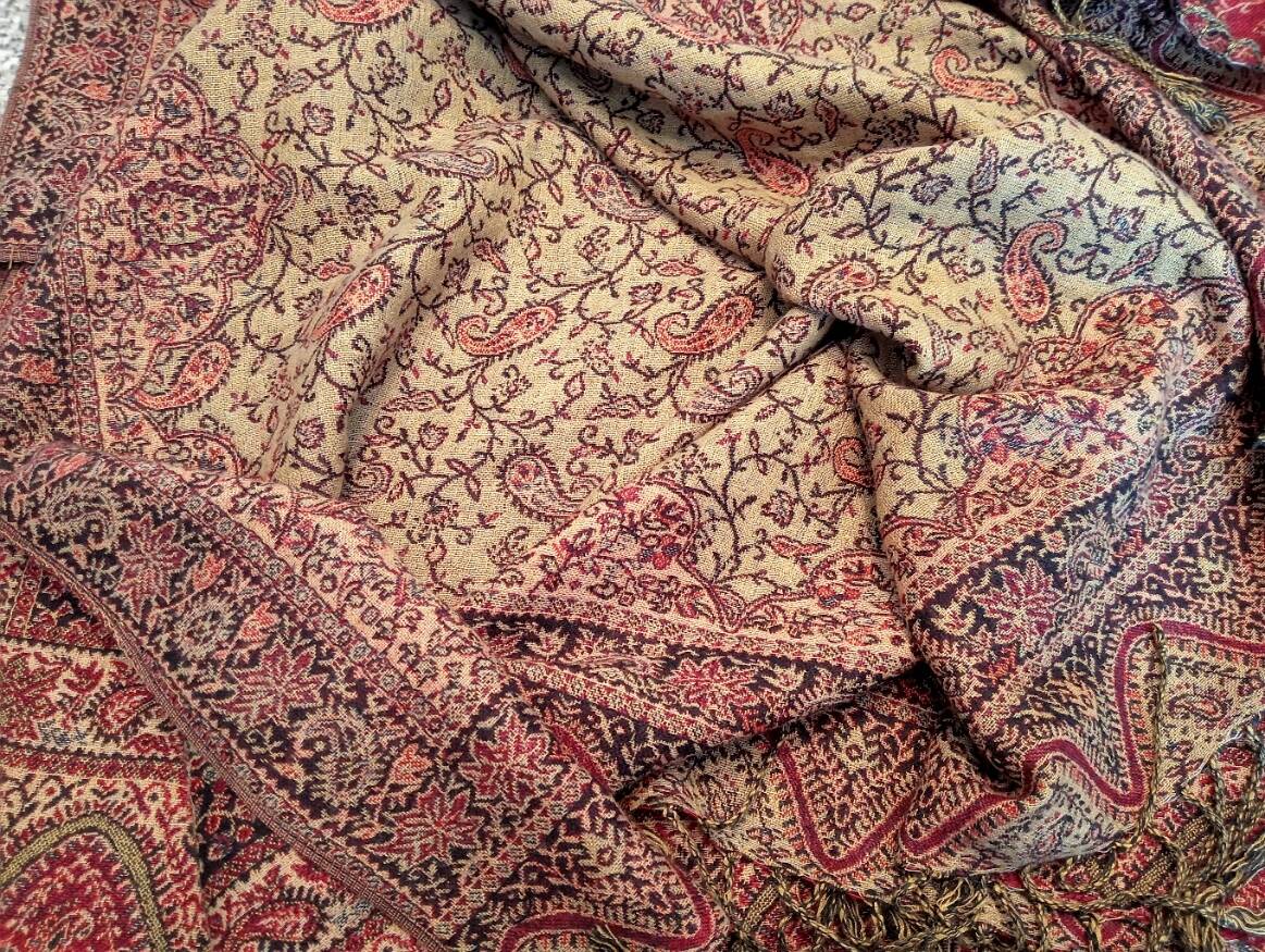 Pashmina blanket (Kazakhstan)