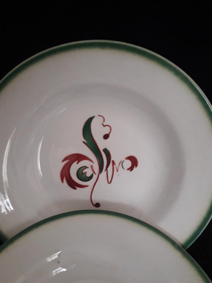 Pub casino Digoin collection plates