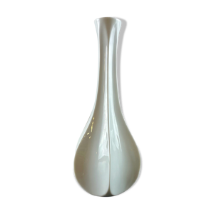 vase en forme de goutte