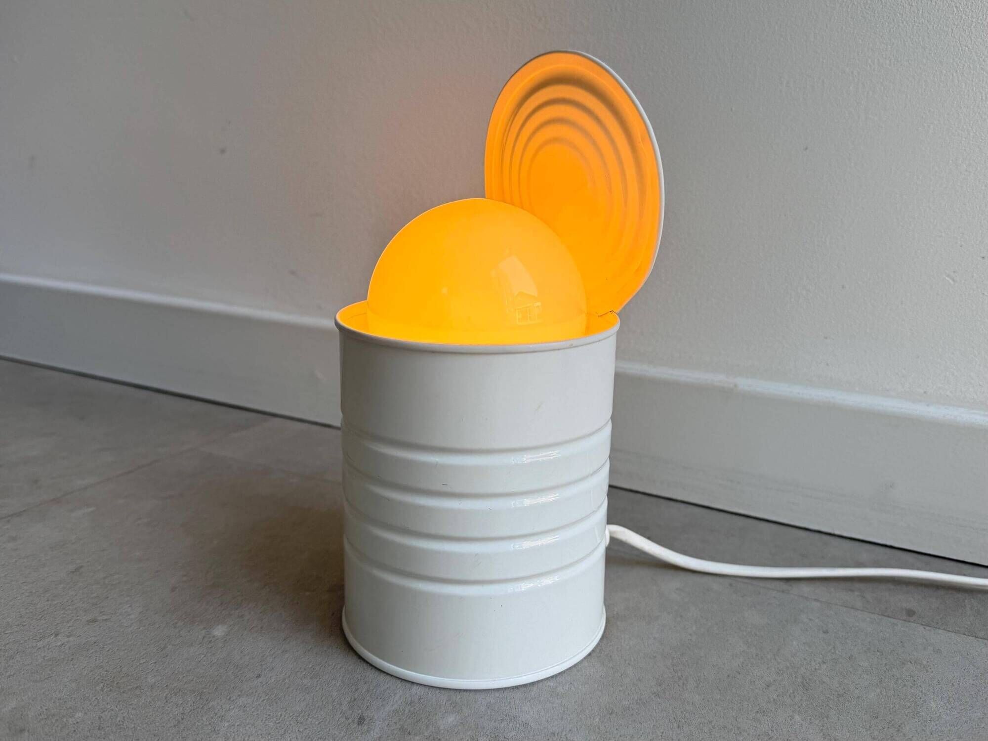 Vintage Pop Art tin can table lamp