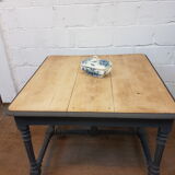 Square table