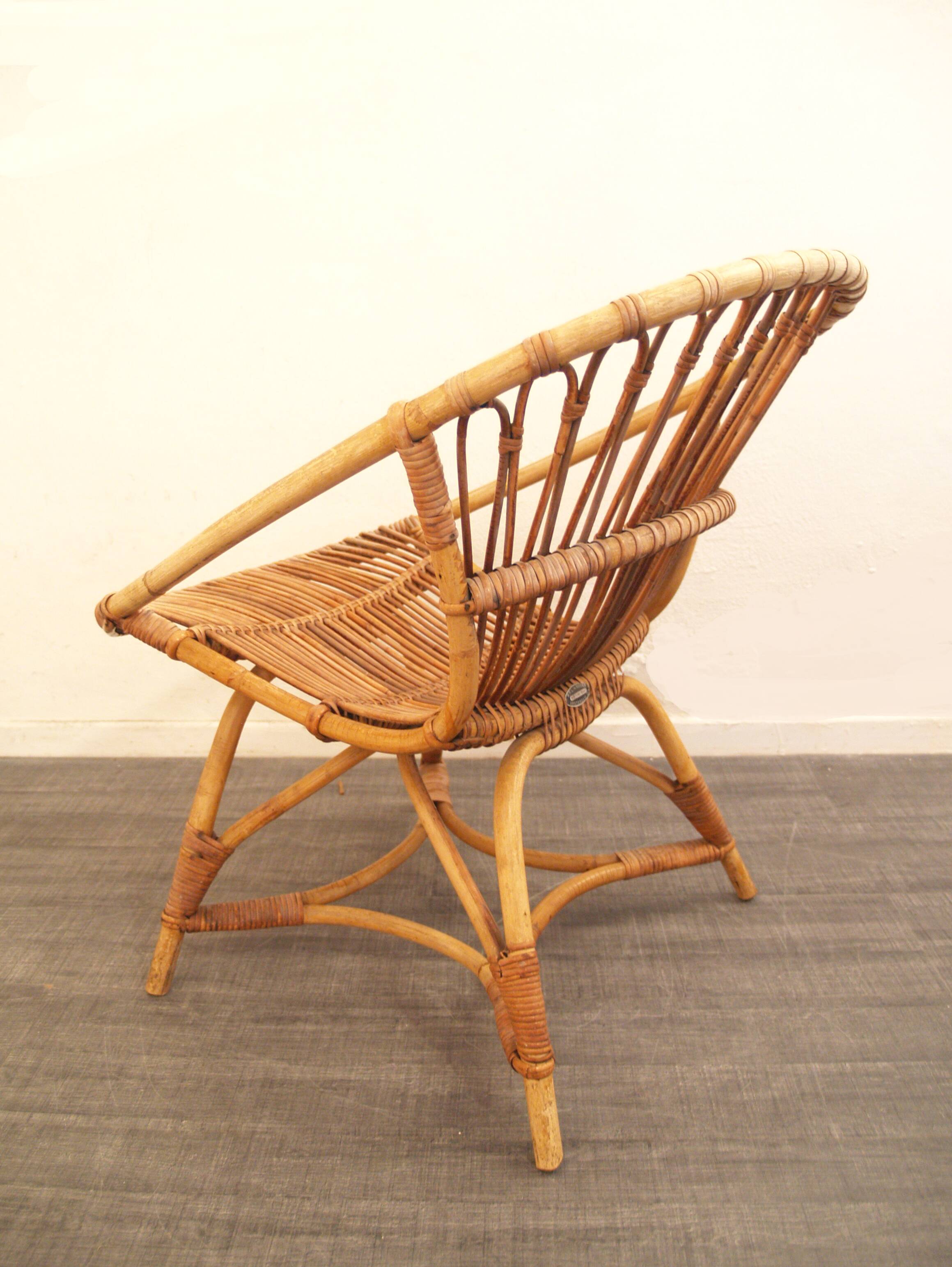 Rohe Noordwolde (Dutch) vintage rattan armchair from the 1960s design Dirk van Sliedregt