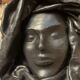 Masque vintage visage de femme en cuir