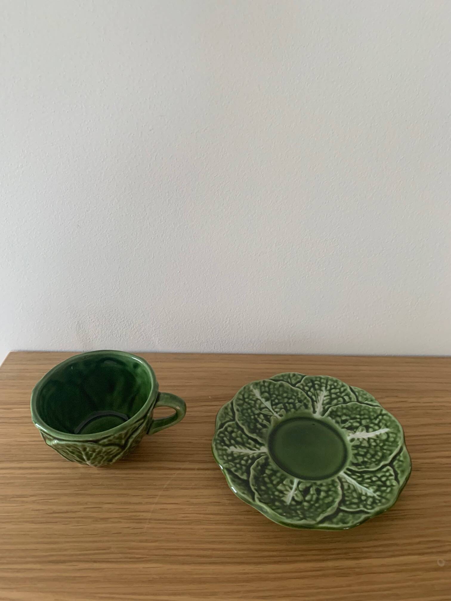 Cabbage coffee cup + saucer, Portugal