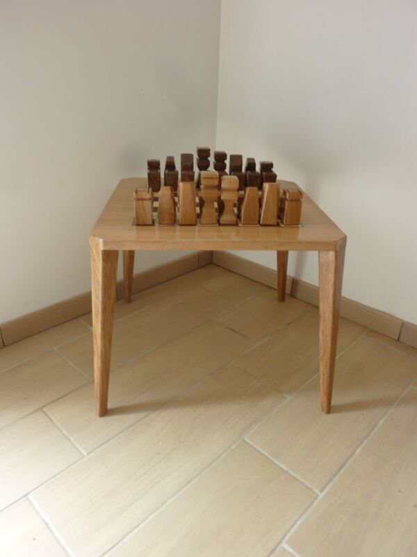 Table basse Art déco avec échiquier