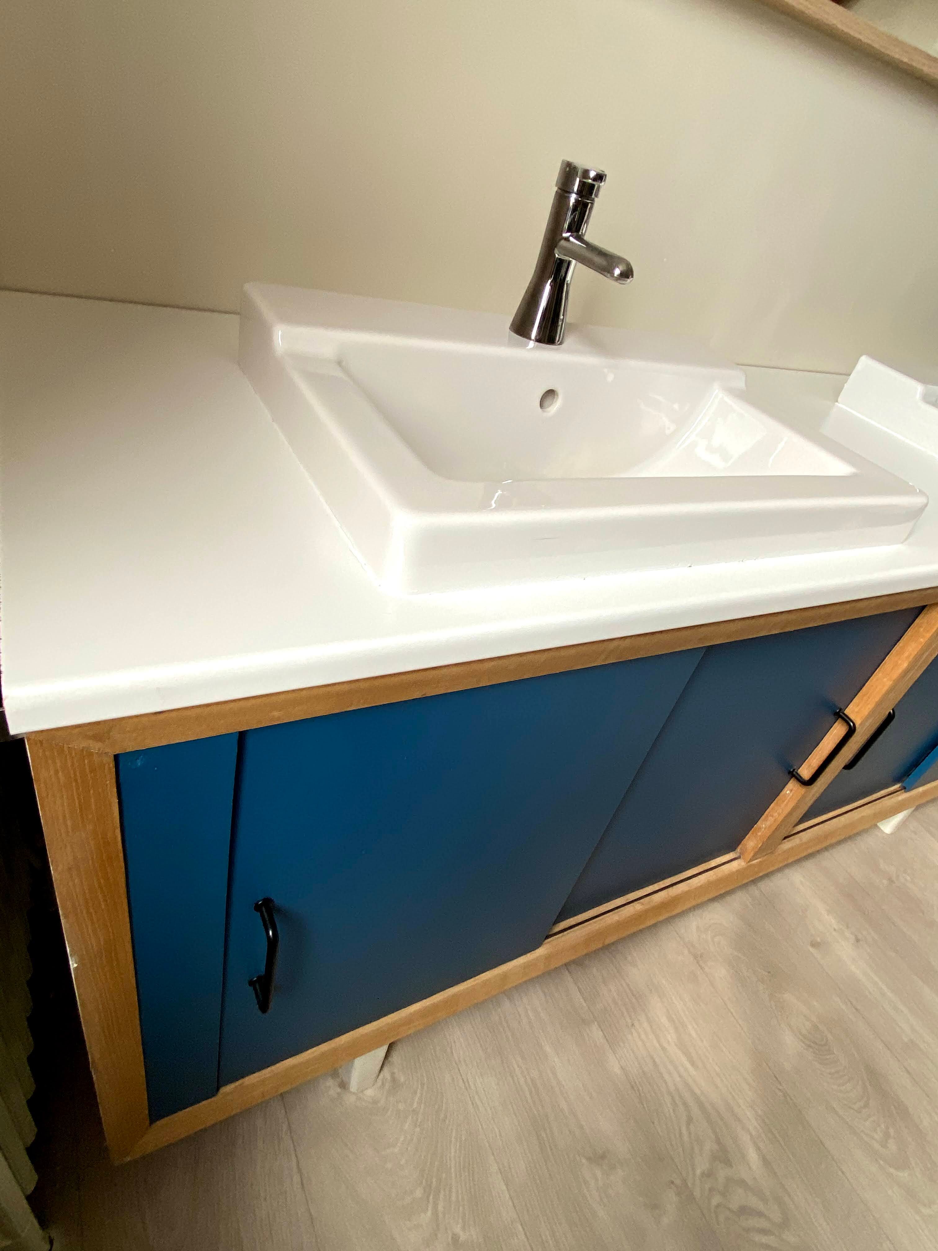 Bathroom furniture