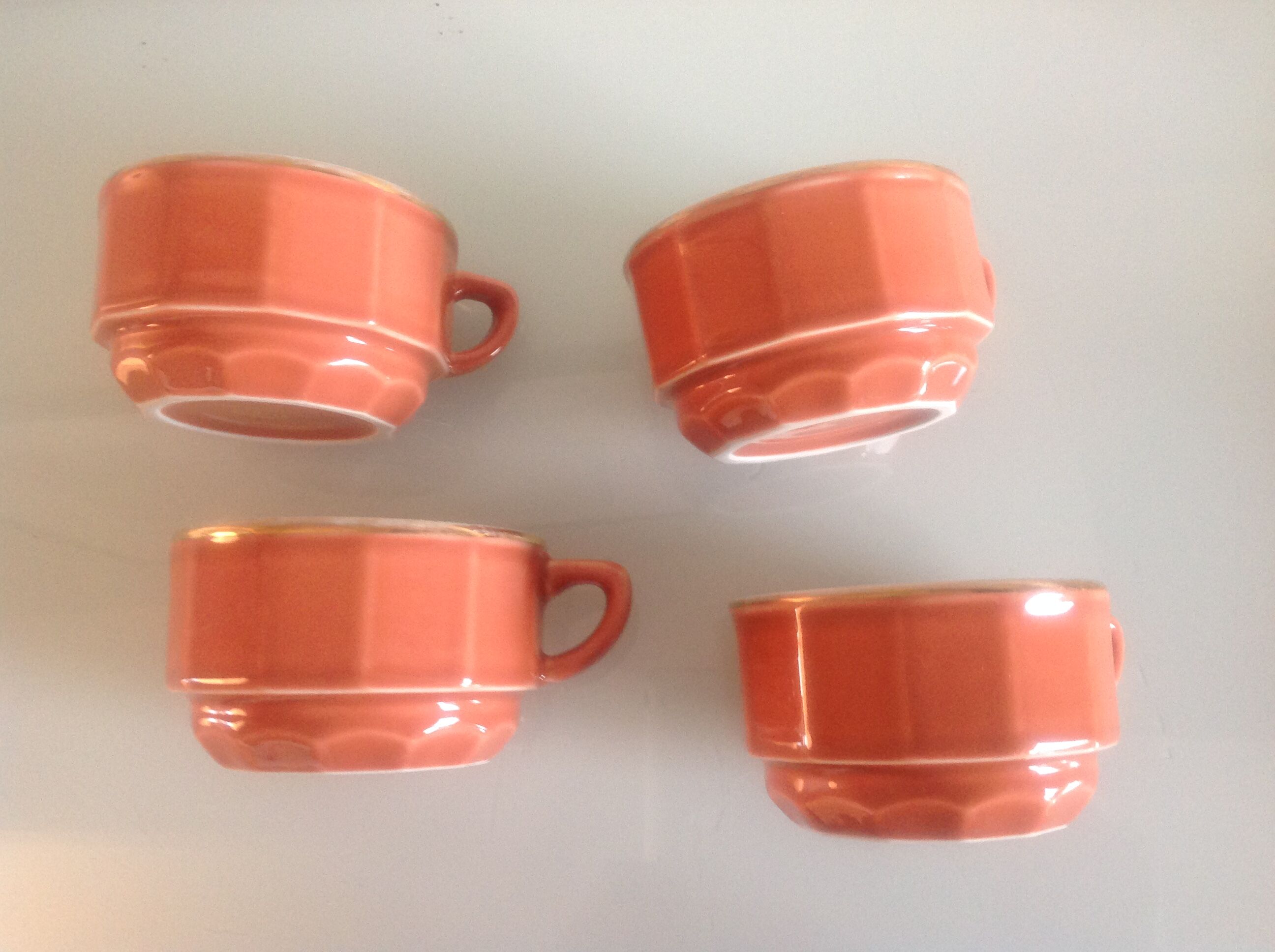 Bistro style four-mugs suite orange-pink by Apilco /vintage 70-80