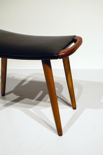 Scandinavian Stool in Teak and Leatherette