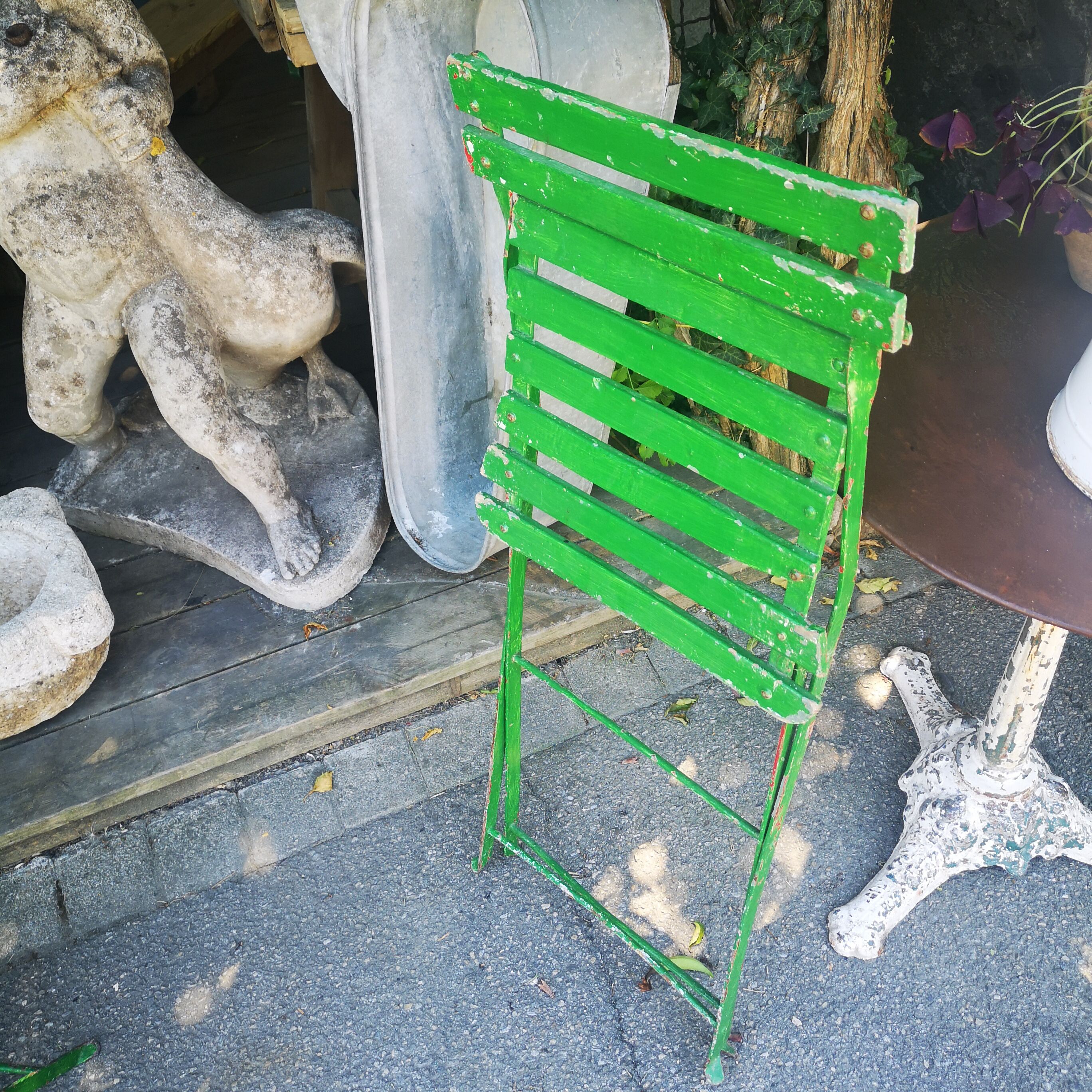 2 old garden chairs