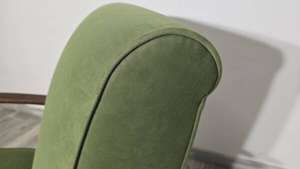 Fauteuil Art Déco par Jindrich Halabala, 1940s