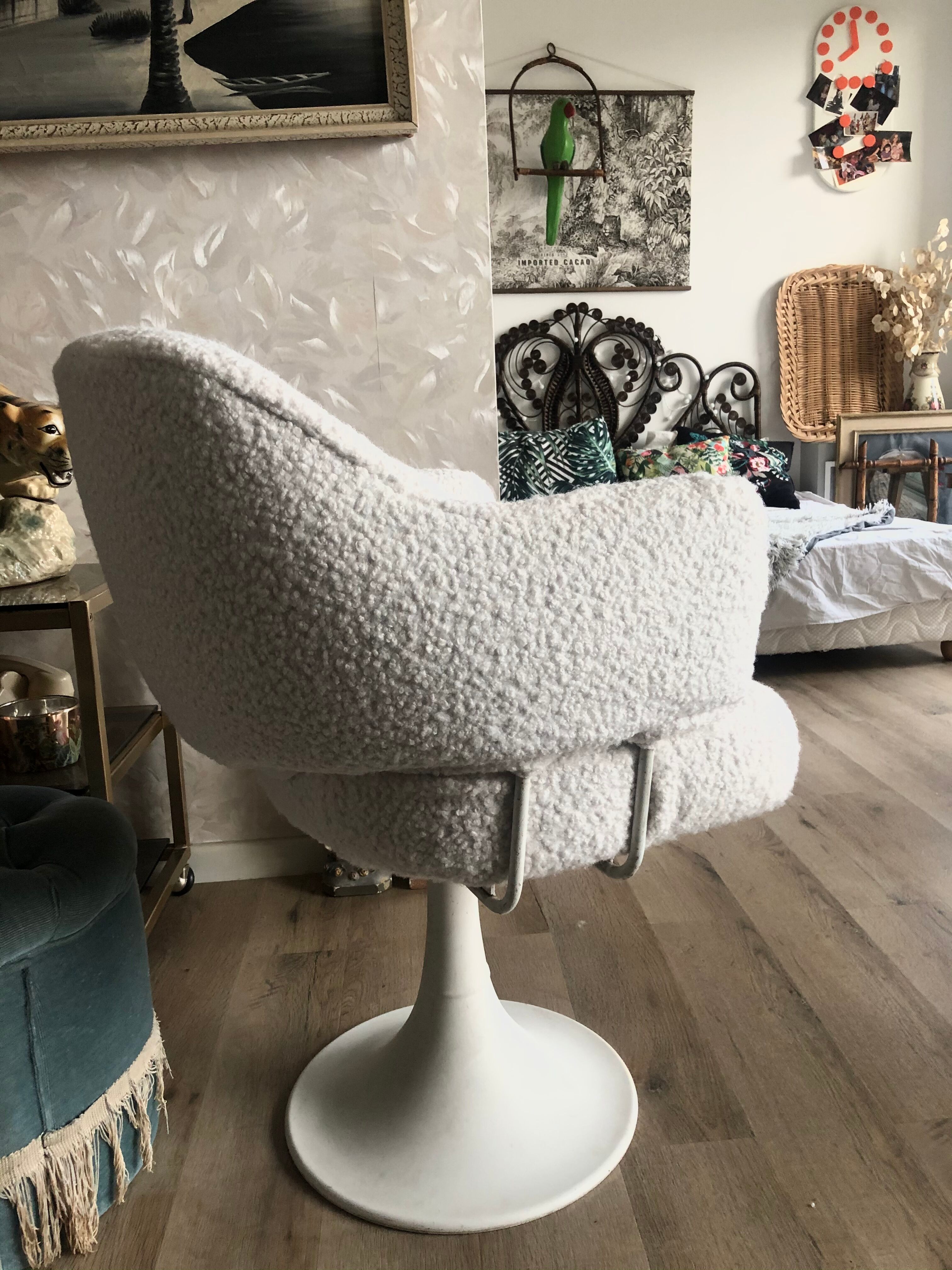 Chair 1970s tulip foot