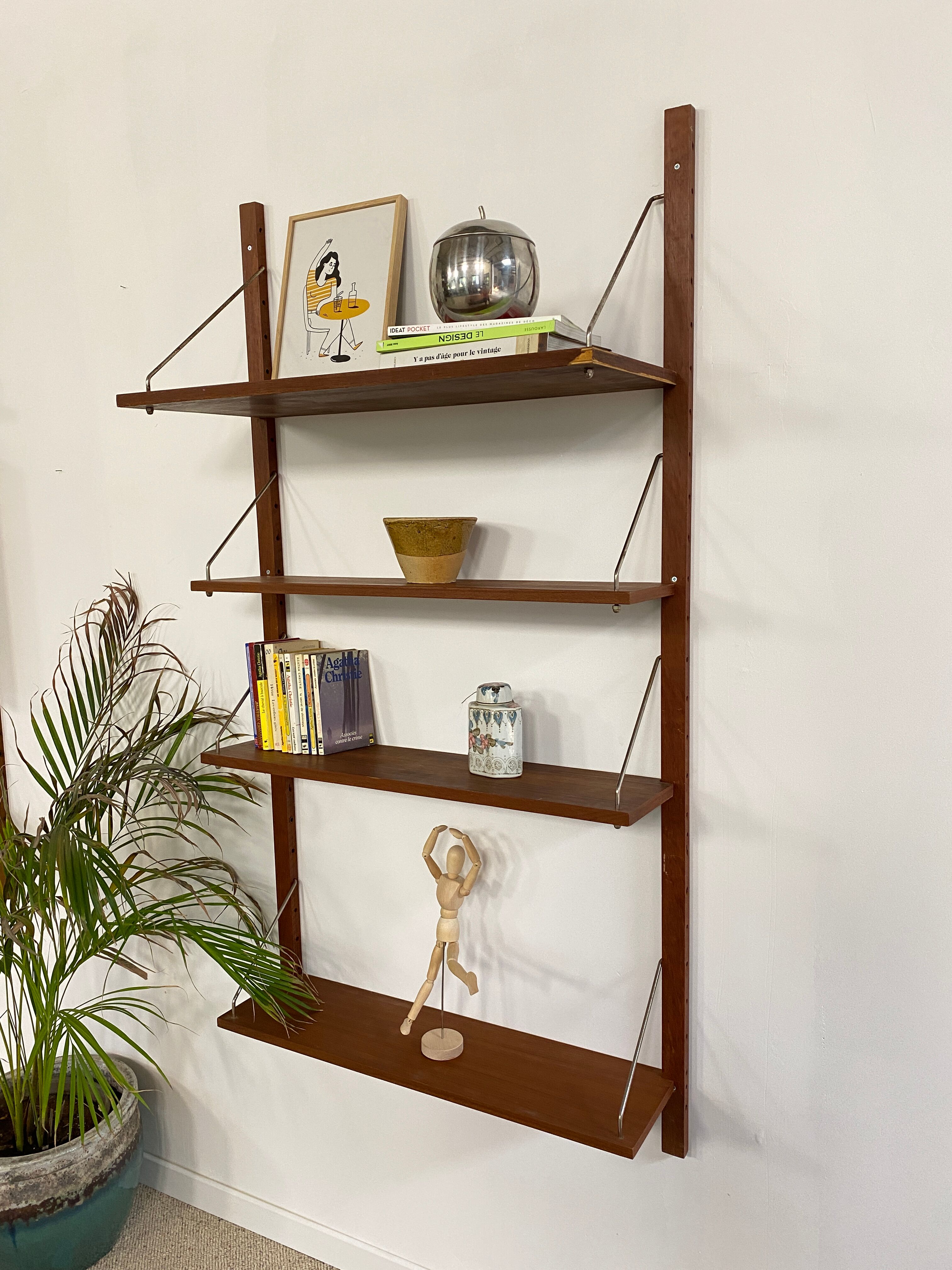 Scandinavian wall shelf
