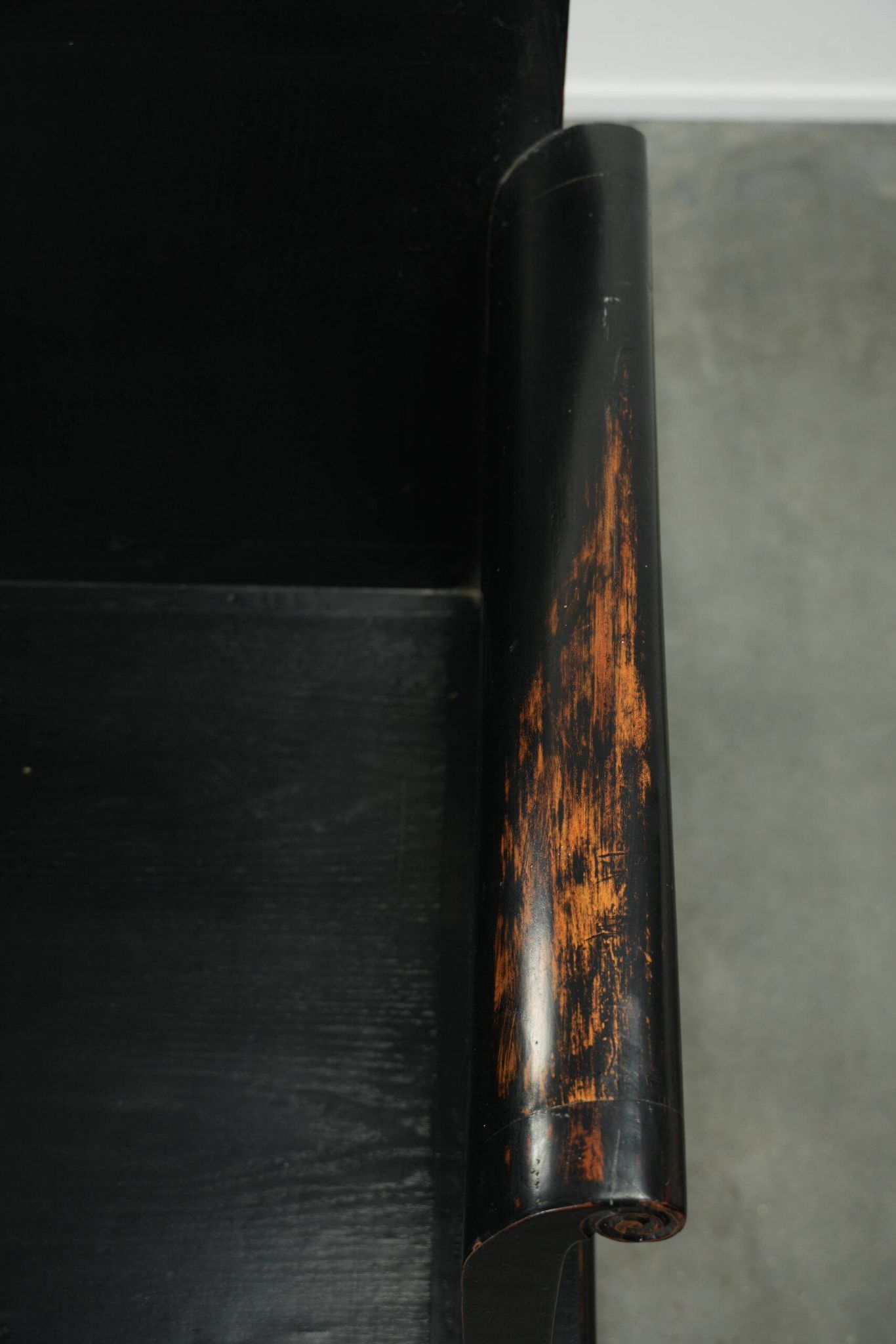 Black wooden chair / side chair from the 20th century in Asian style