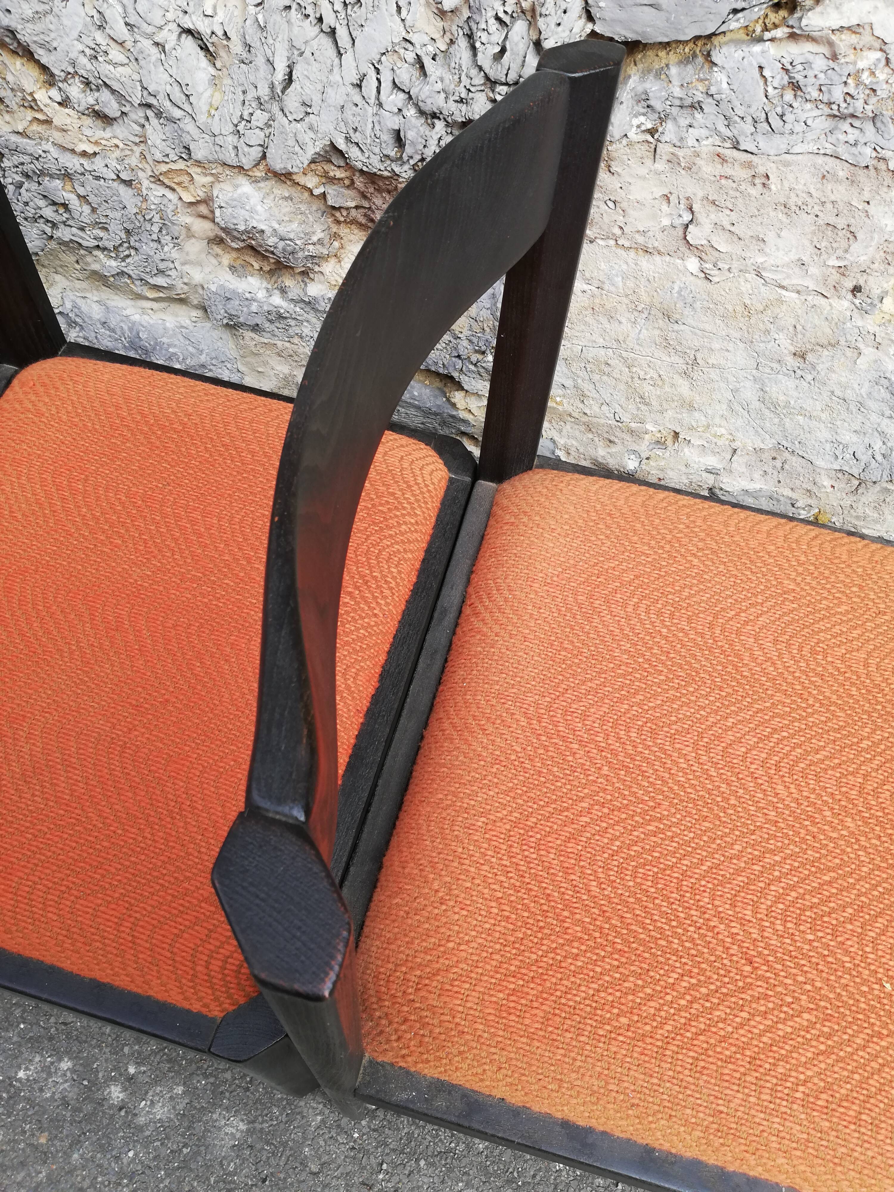 Chaises design graphique brutaliste 1970