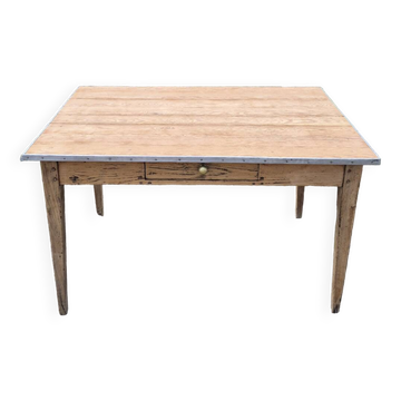 Old rustic farm table one drawer -1m20