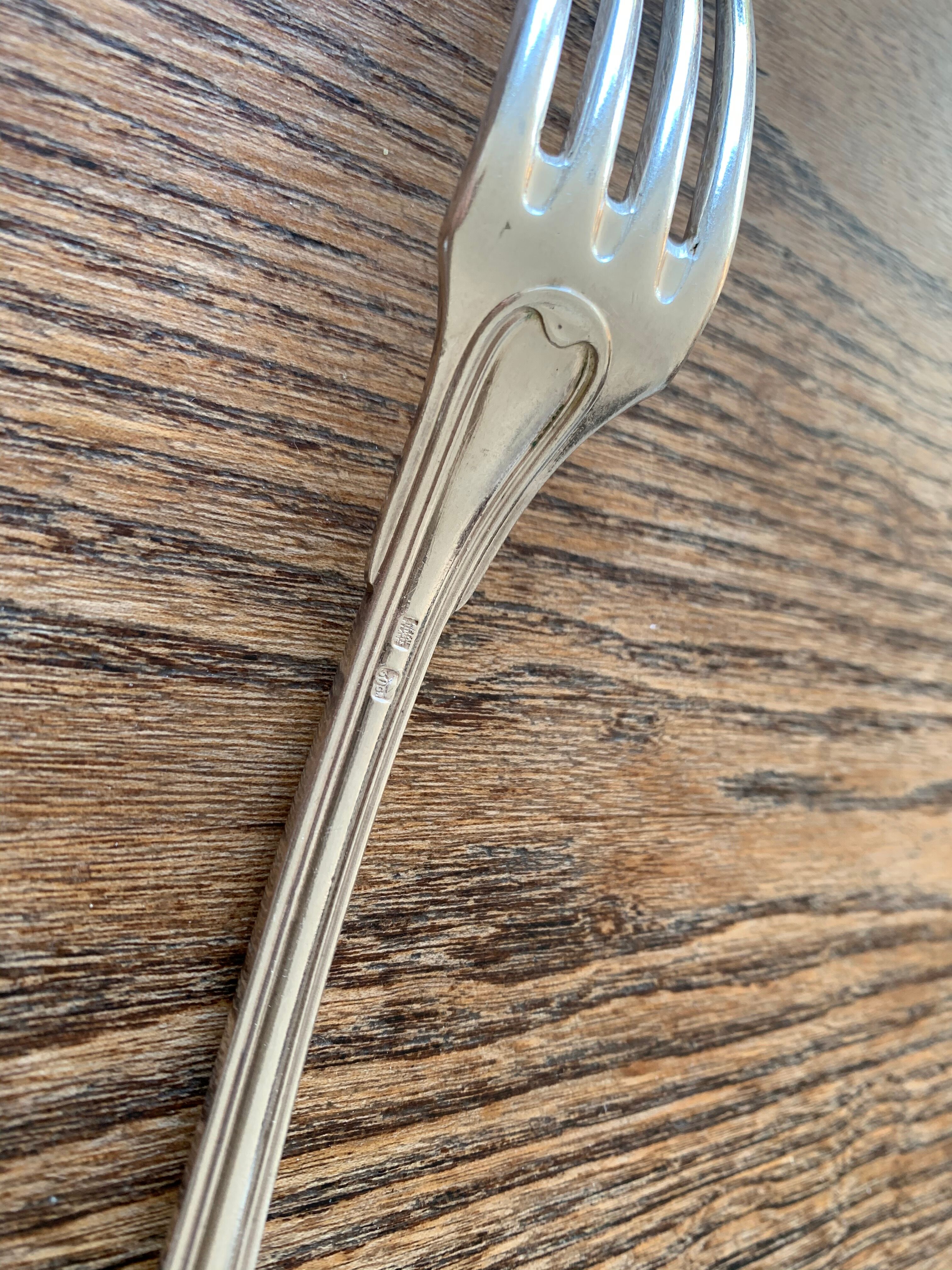 Silver metal forks