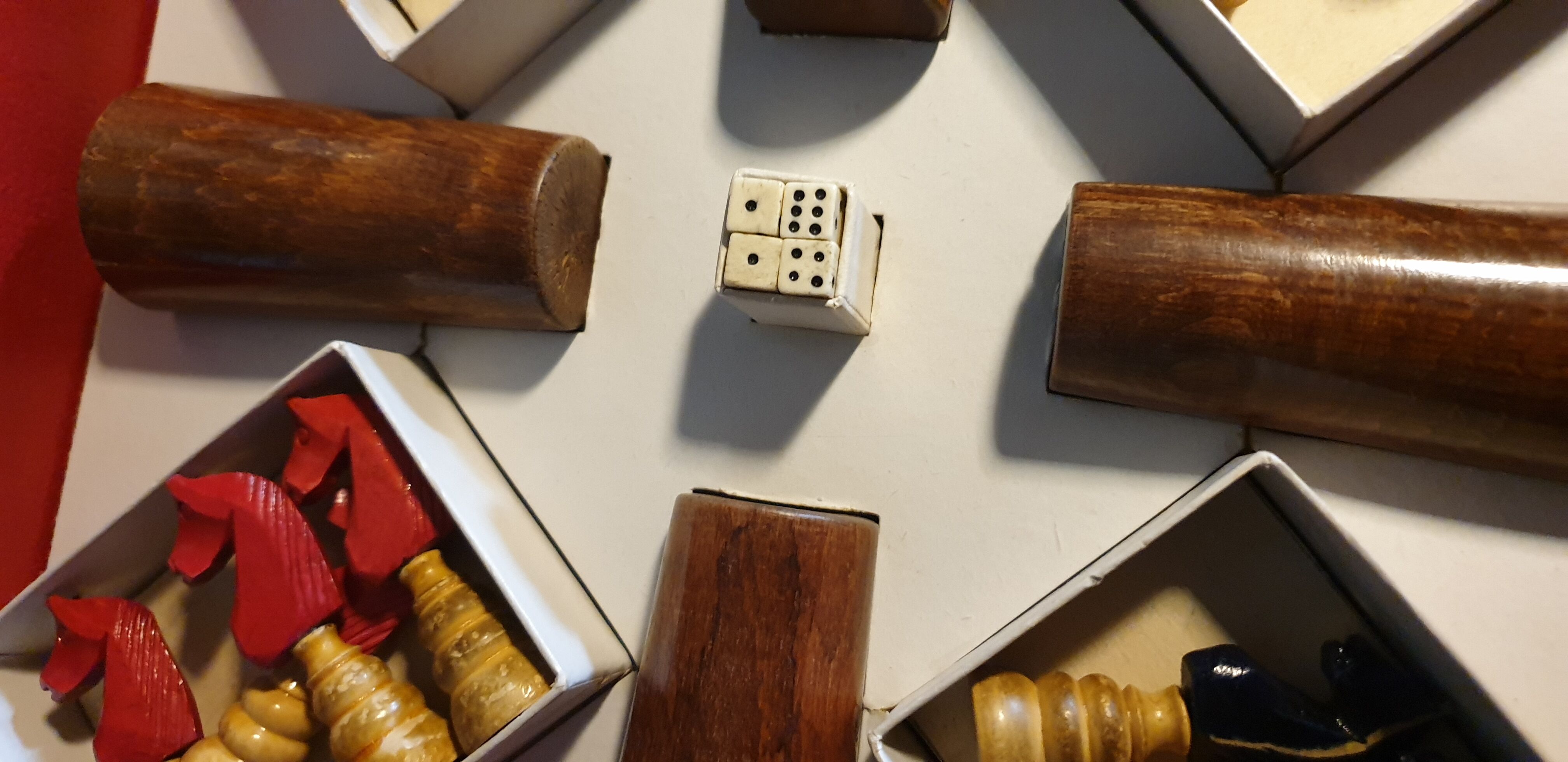 Board game -small horses-